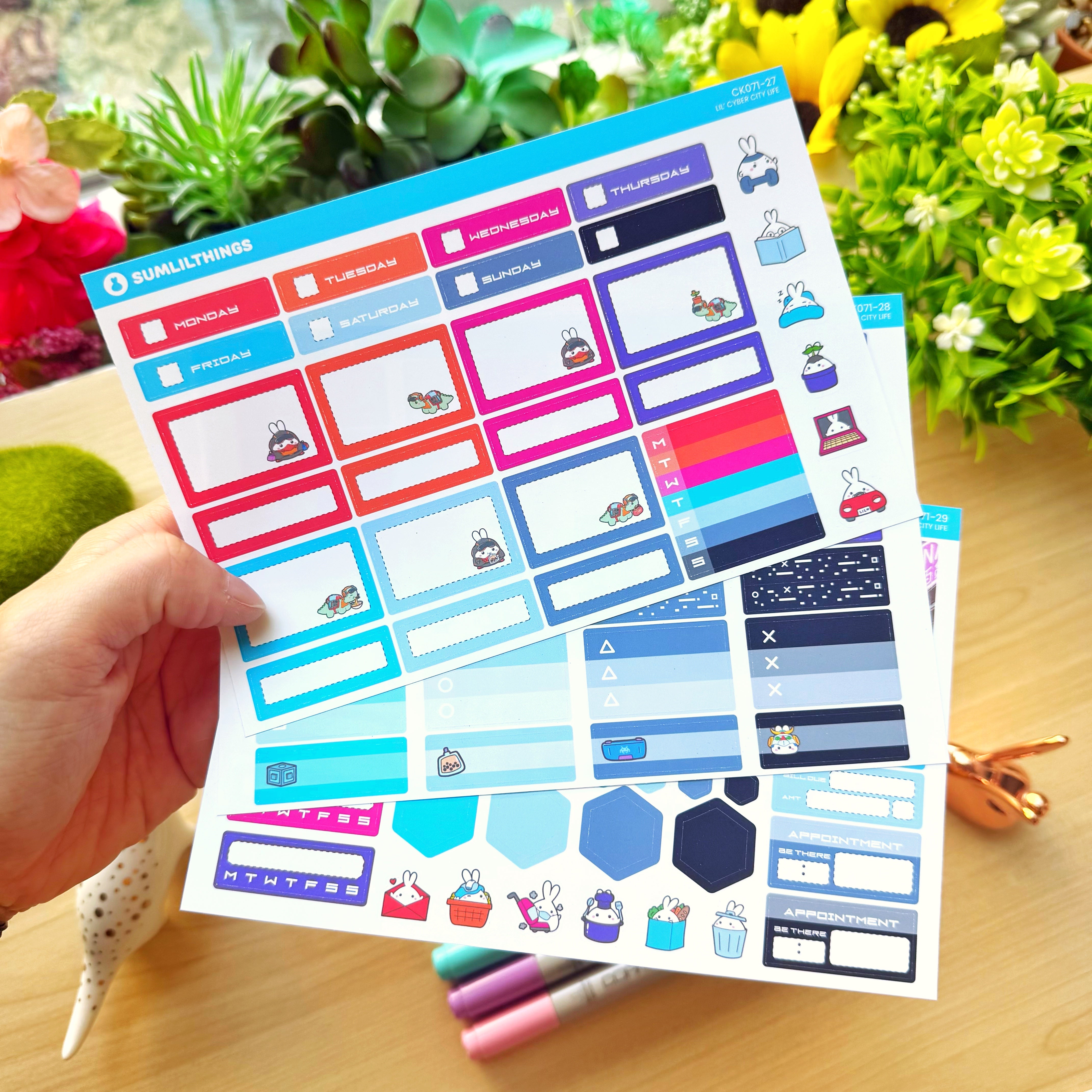 Hobonichi COUSIN - Lil' Cyber City Life - Holo Gold Foil