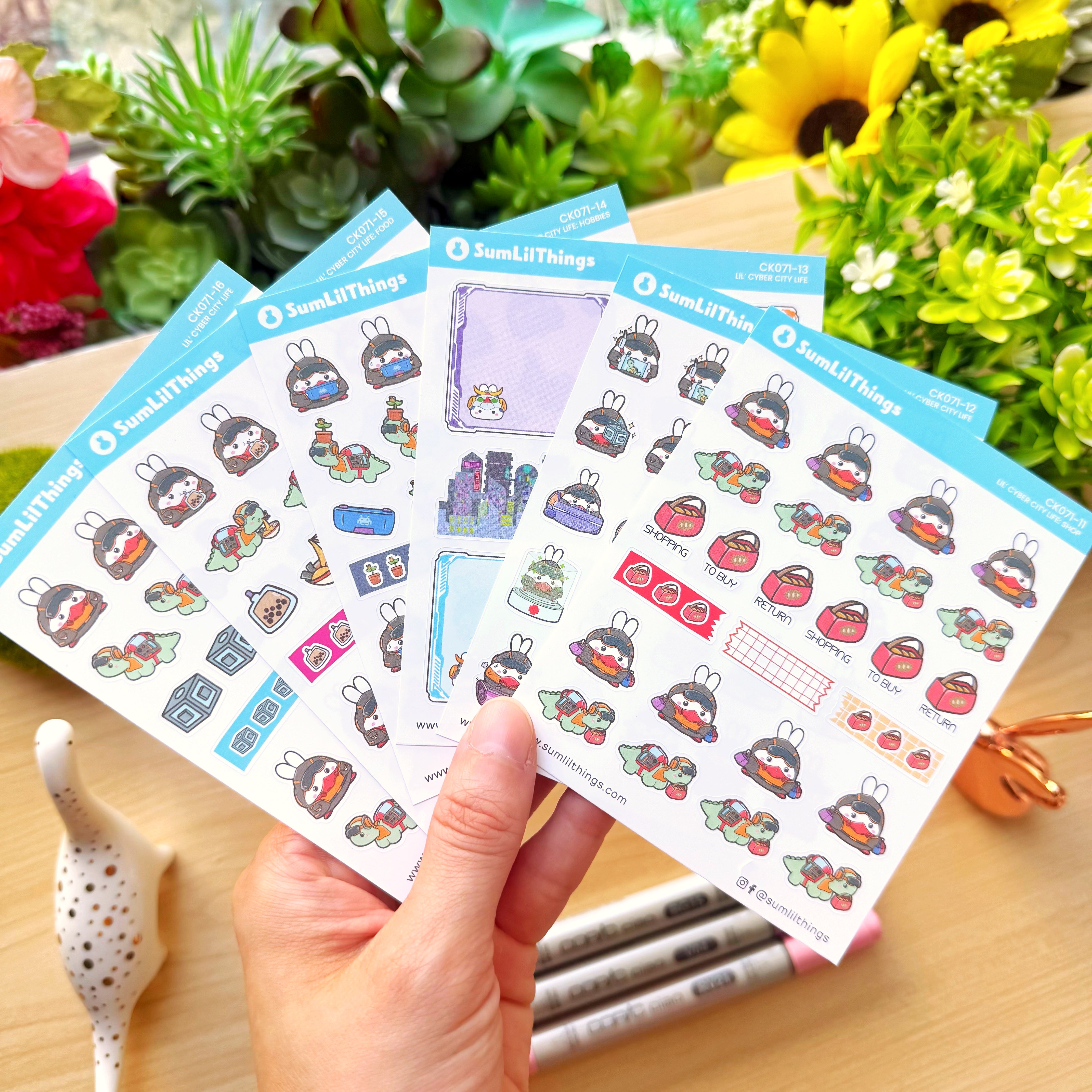 Decorative Kit - Lil' Cyber City Life (10 Pages) - Holo Gold Foil