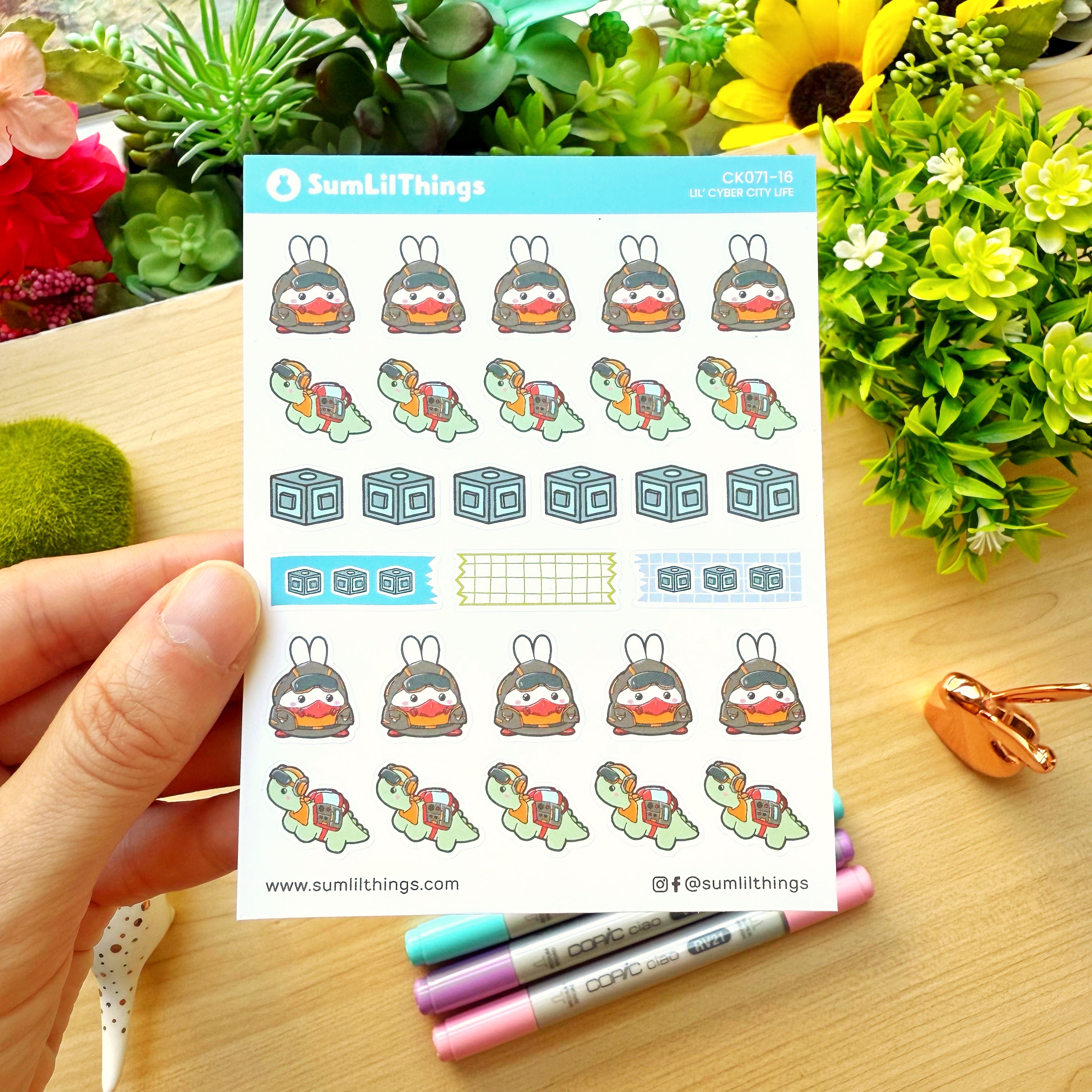 Decorative Kit - Lil' Cyber City Life (10 Pages) - Holo Gold Foil