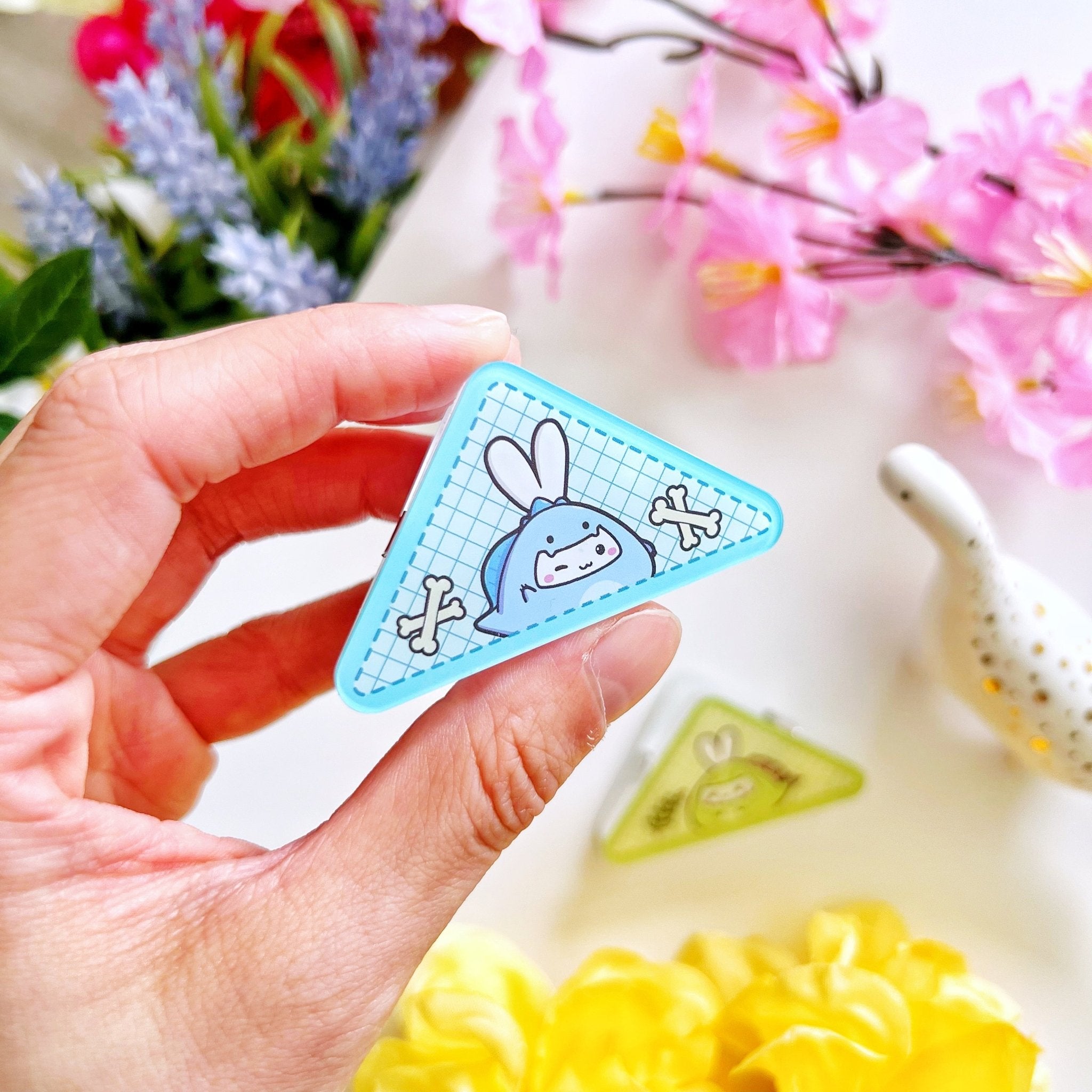 Acrylic Corner Clip - Spinosaurus - SumLilThings