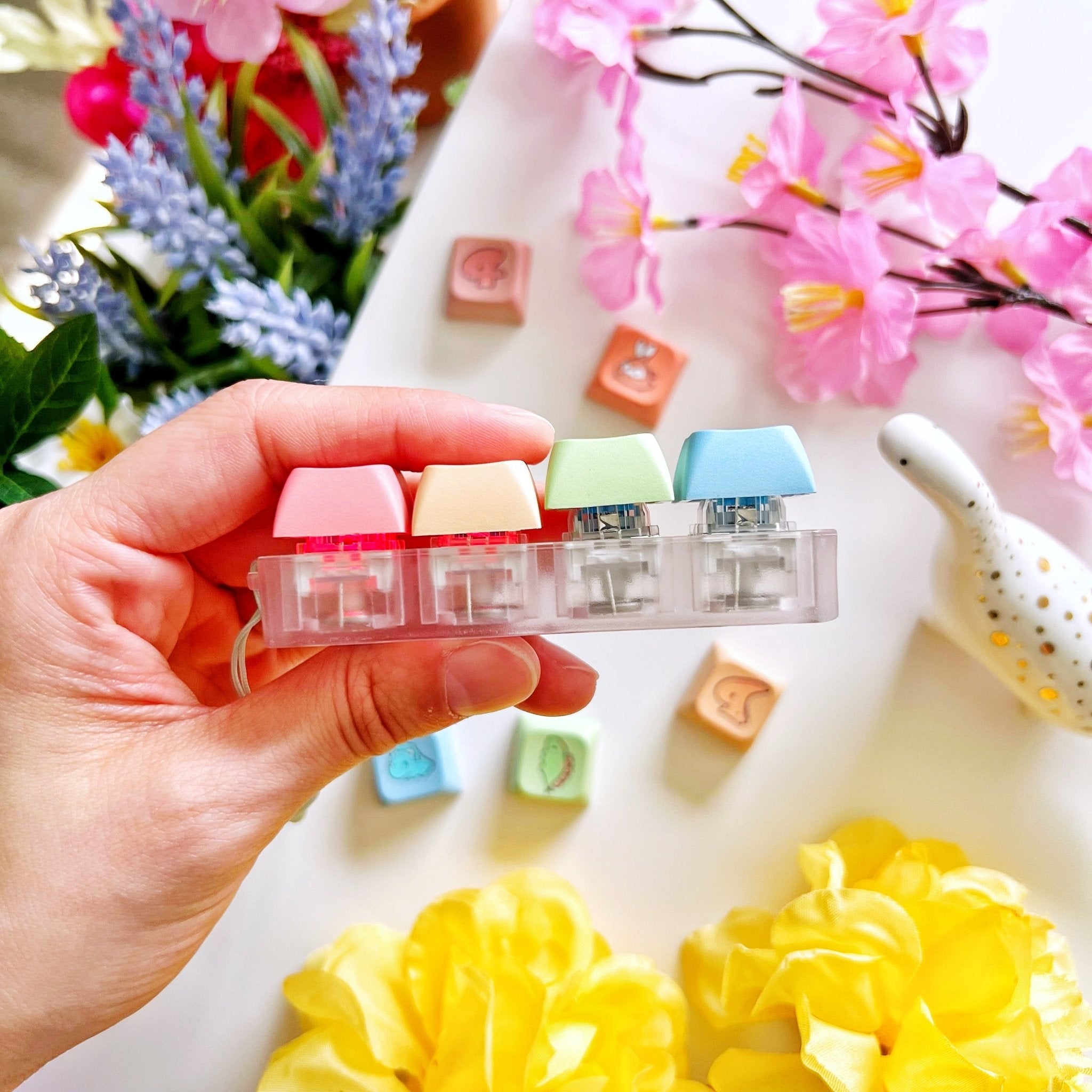 Keycap Keychain - Dino Babies (5-Set) with LIGHTS - SumLilThings