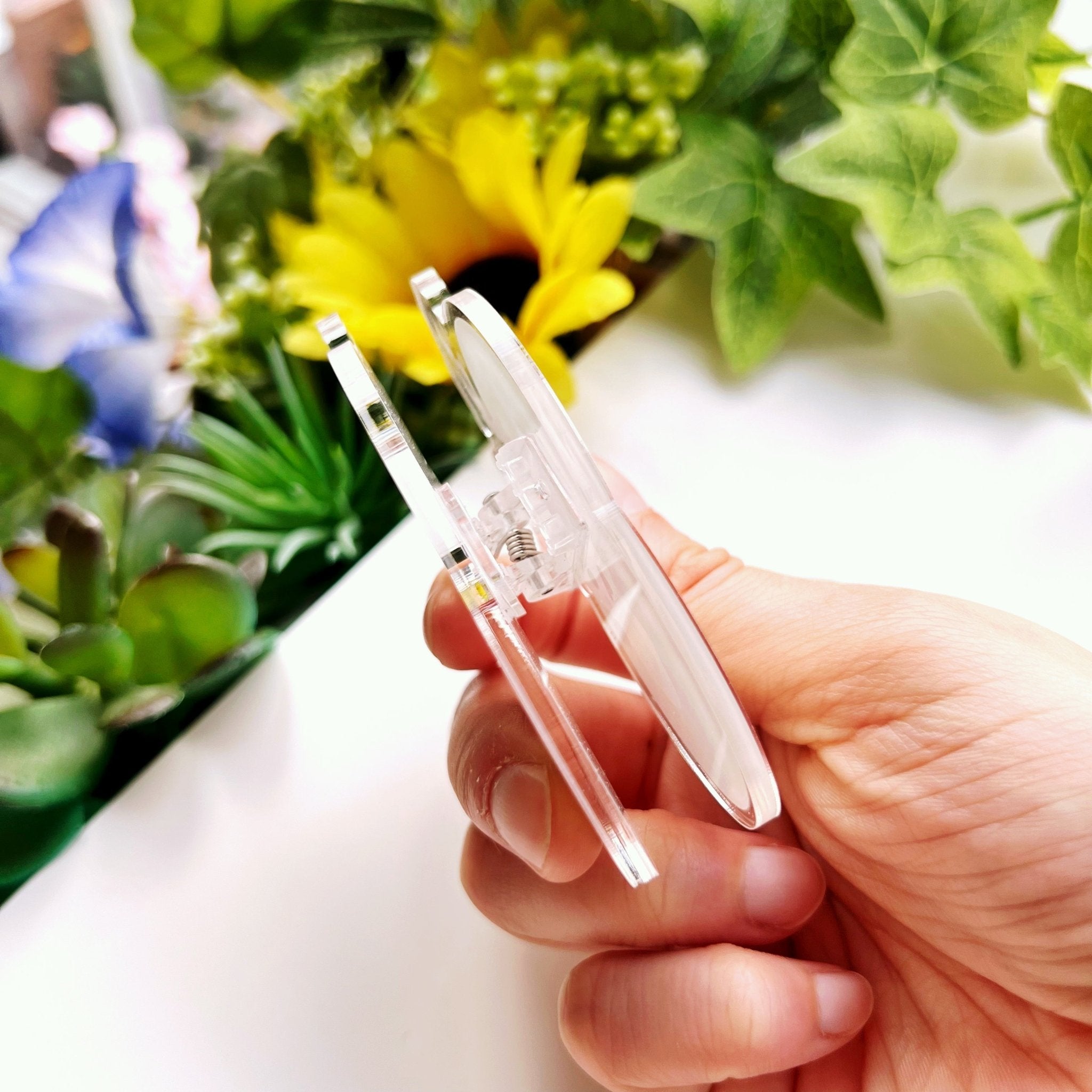 Acrylic Clip - Surf the Eggos - SumLilThings