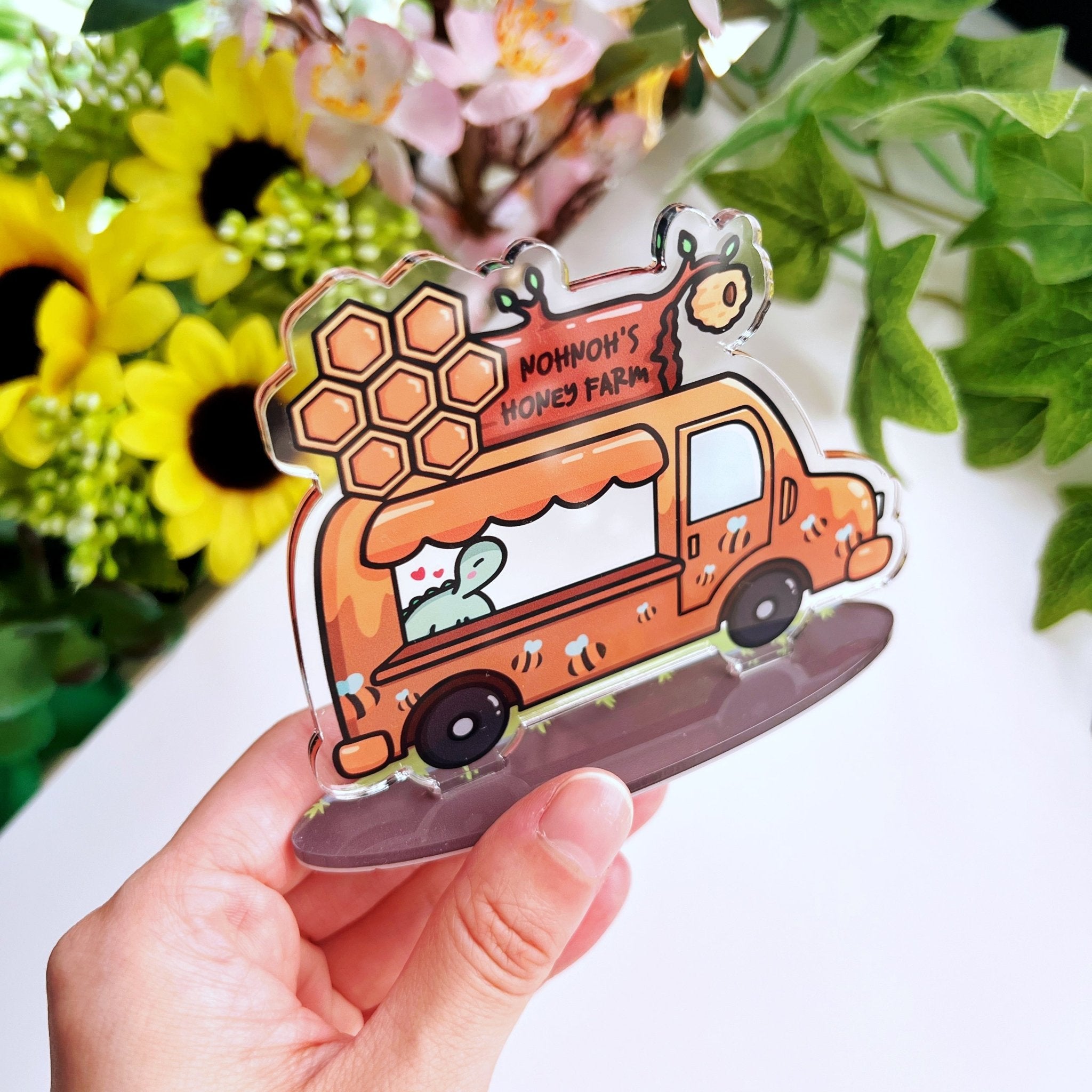 Acrylic Note Holder - Nohnoh's Honey Truck - SumLilThings