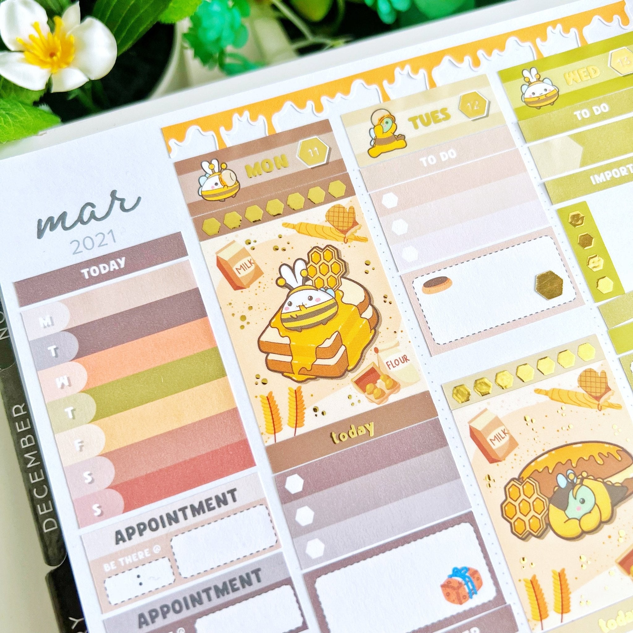 Vertical Kit - Lil' Honey Pastries (10 Pages) - Gold Foil - SumLilThings