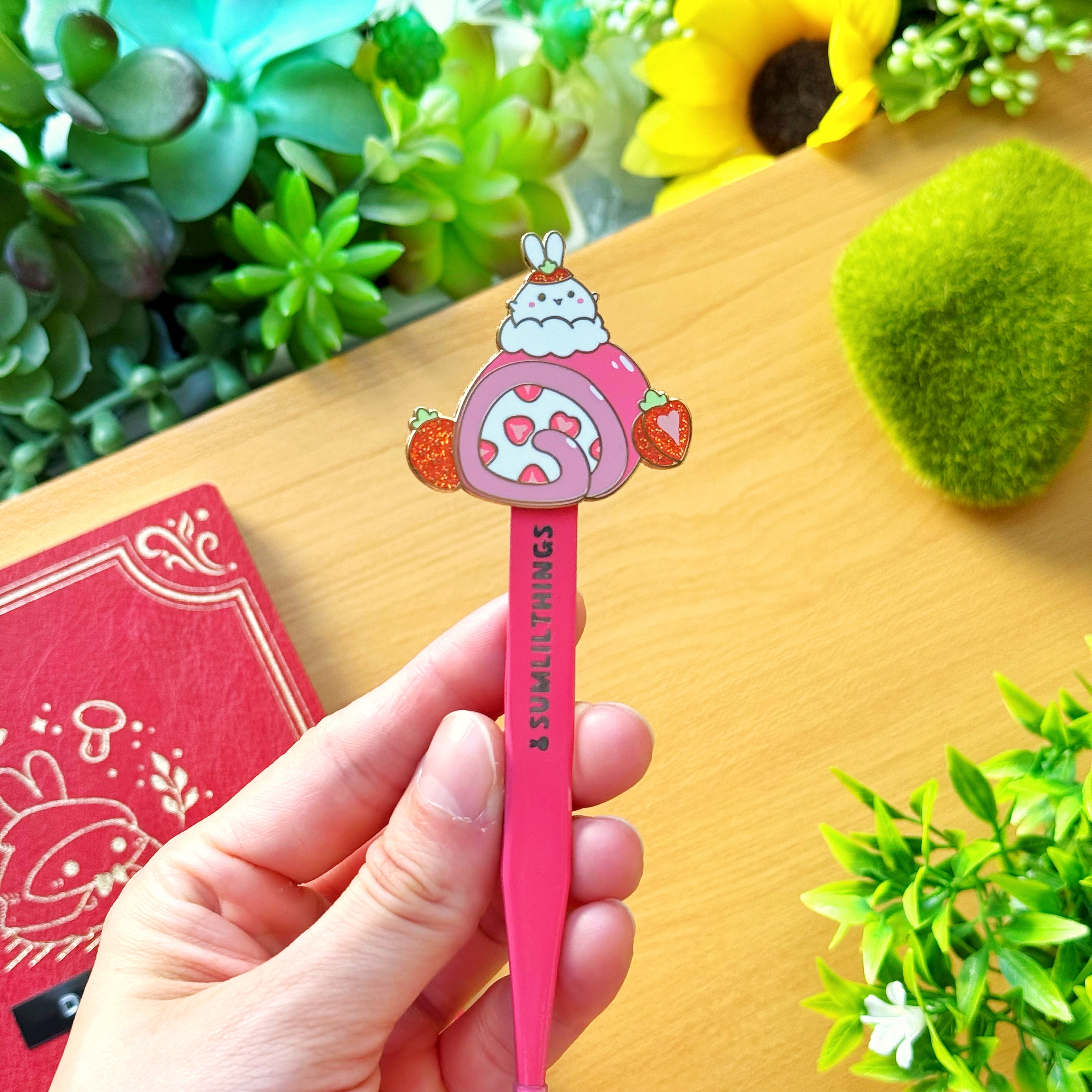 Enamel Tweezer - Strawberry Lil (Straight Point)