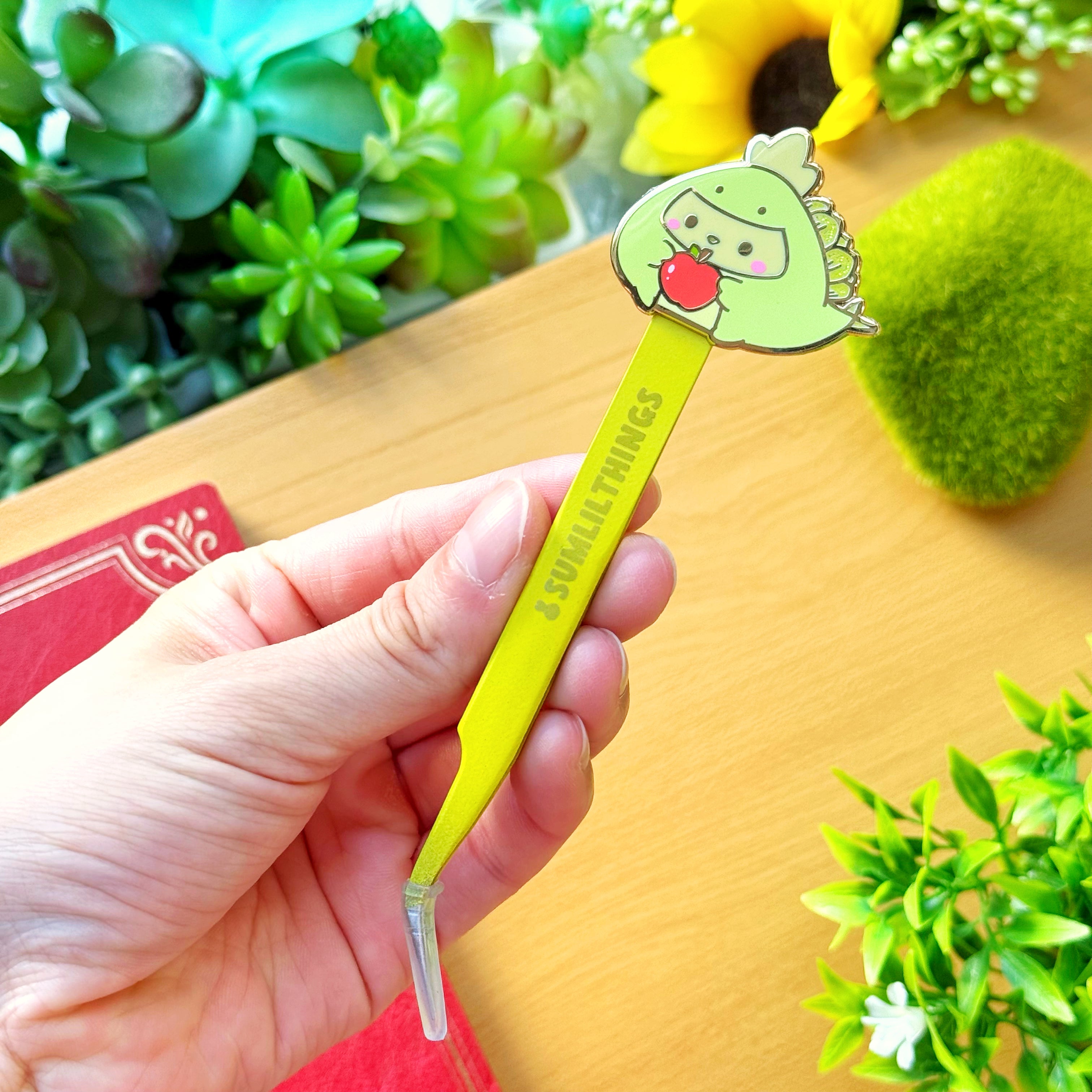 Enamel Tweezer - Dino Chichi (Curved Point)