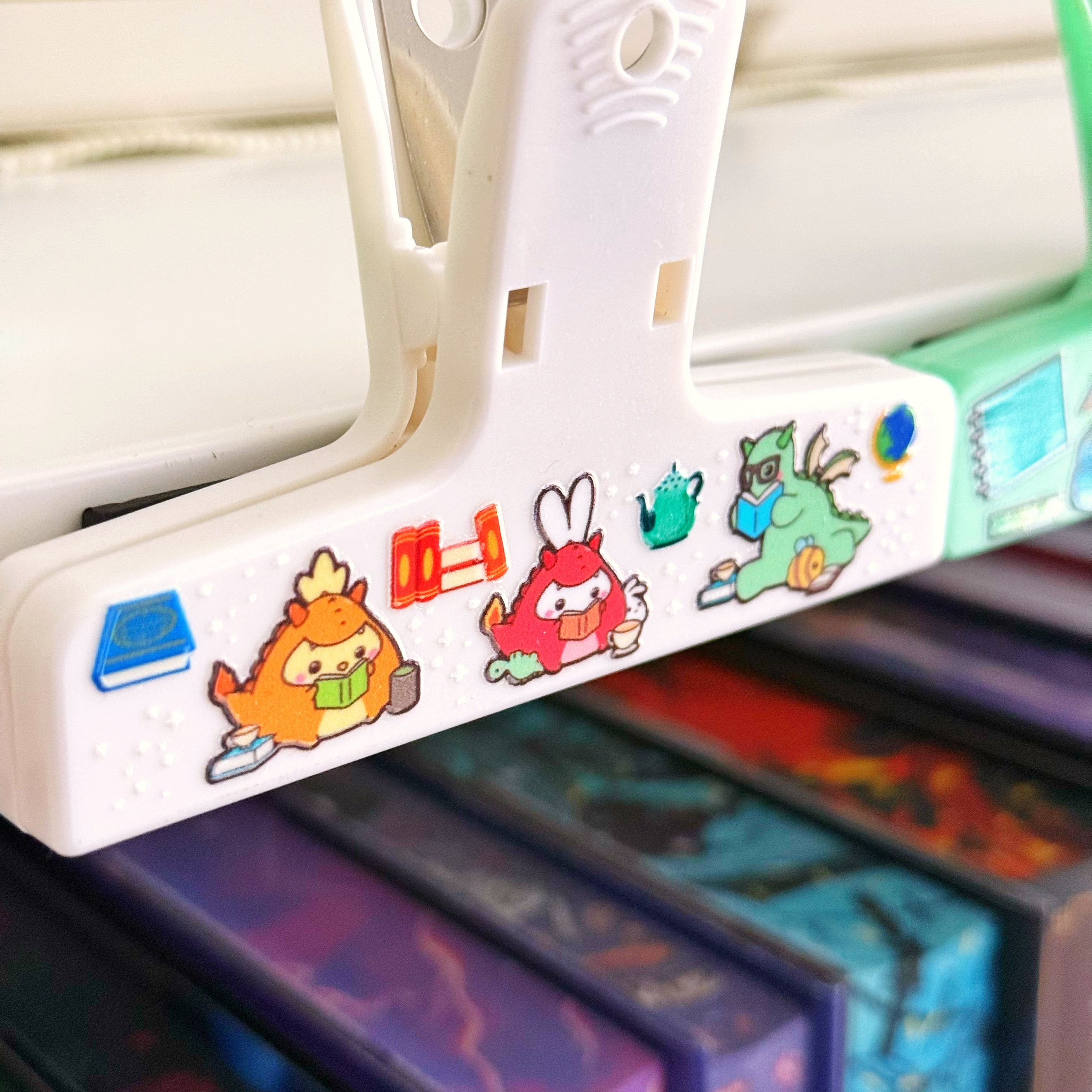 Notebook Clip - Reading Dragons (Magnet)