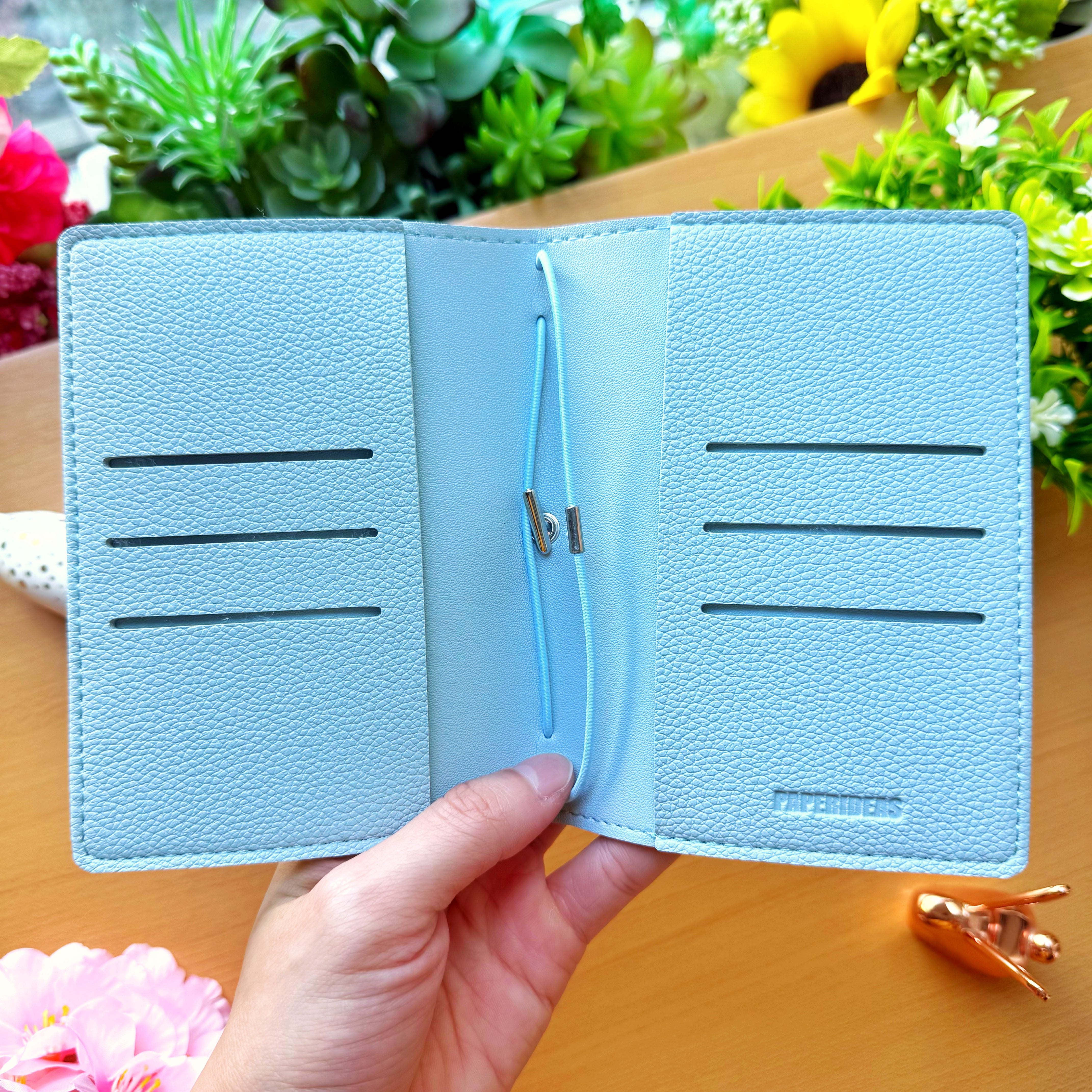 Traveler's Notebook - New York Exclusive (3 Sizes Available)