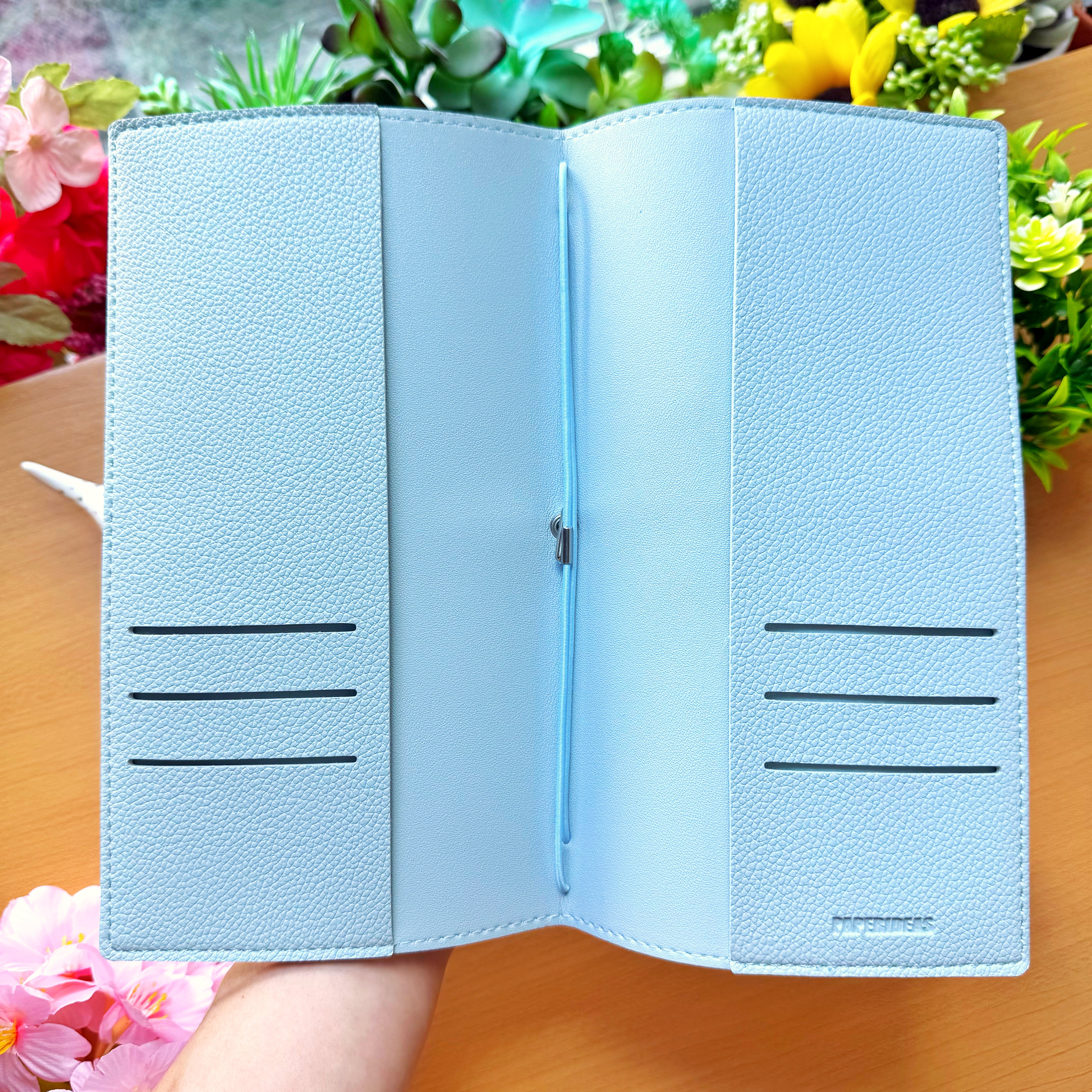 Traveler's Notebook - New York Exclusive (3 Sizes Available)