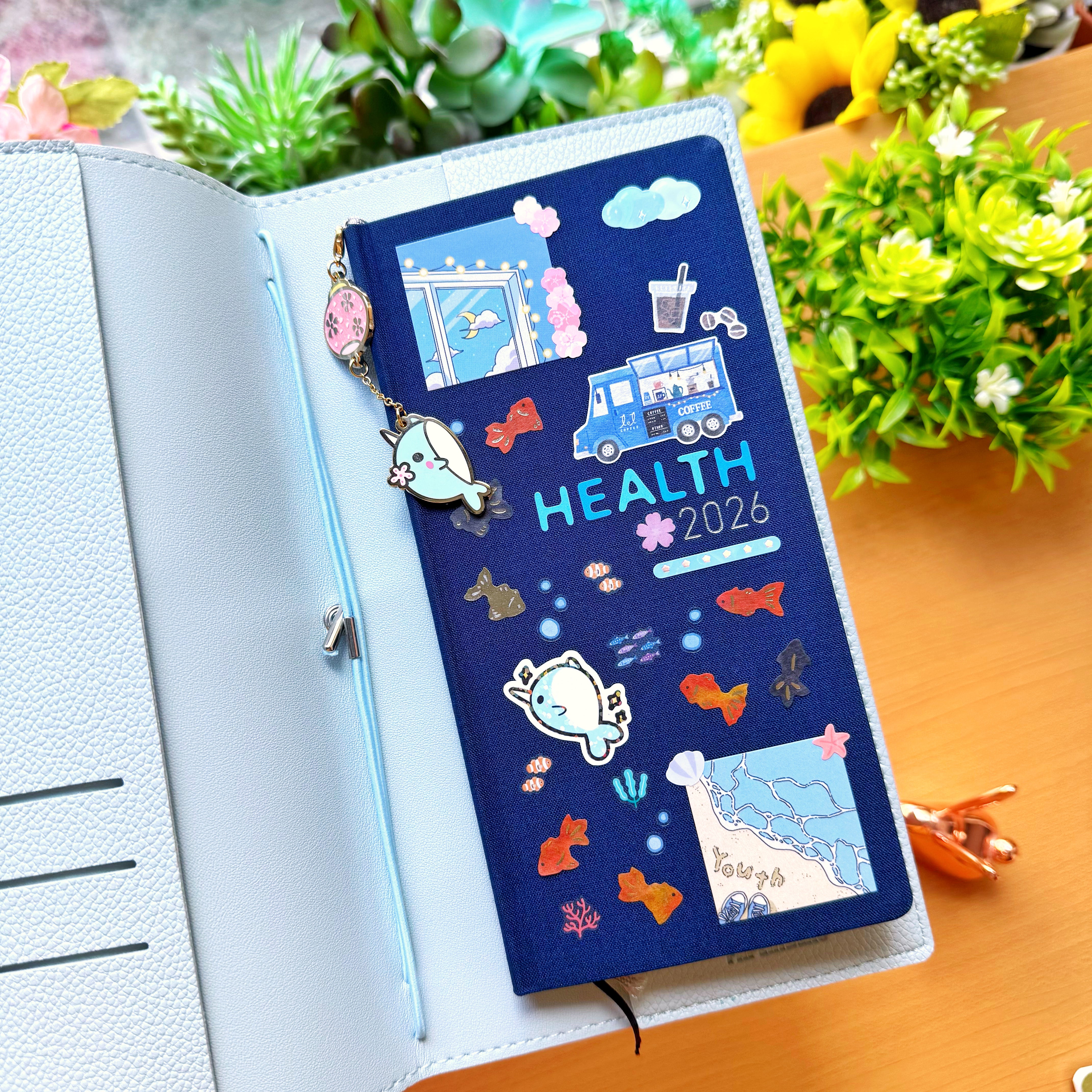 Traveler's Notebook - New York Exclusive (3 Sizes Available)