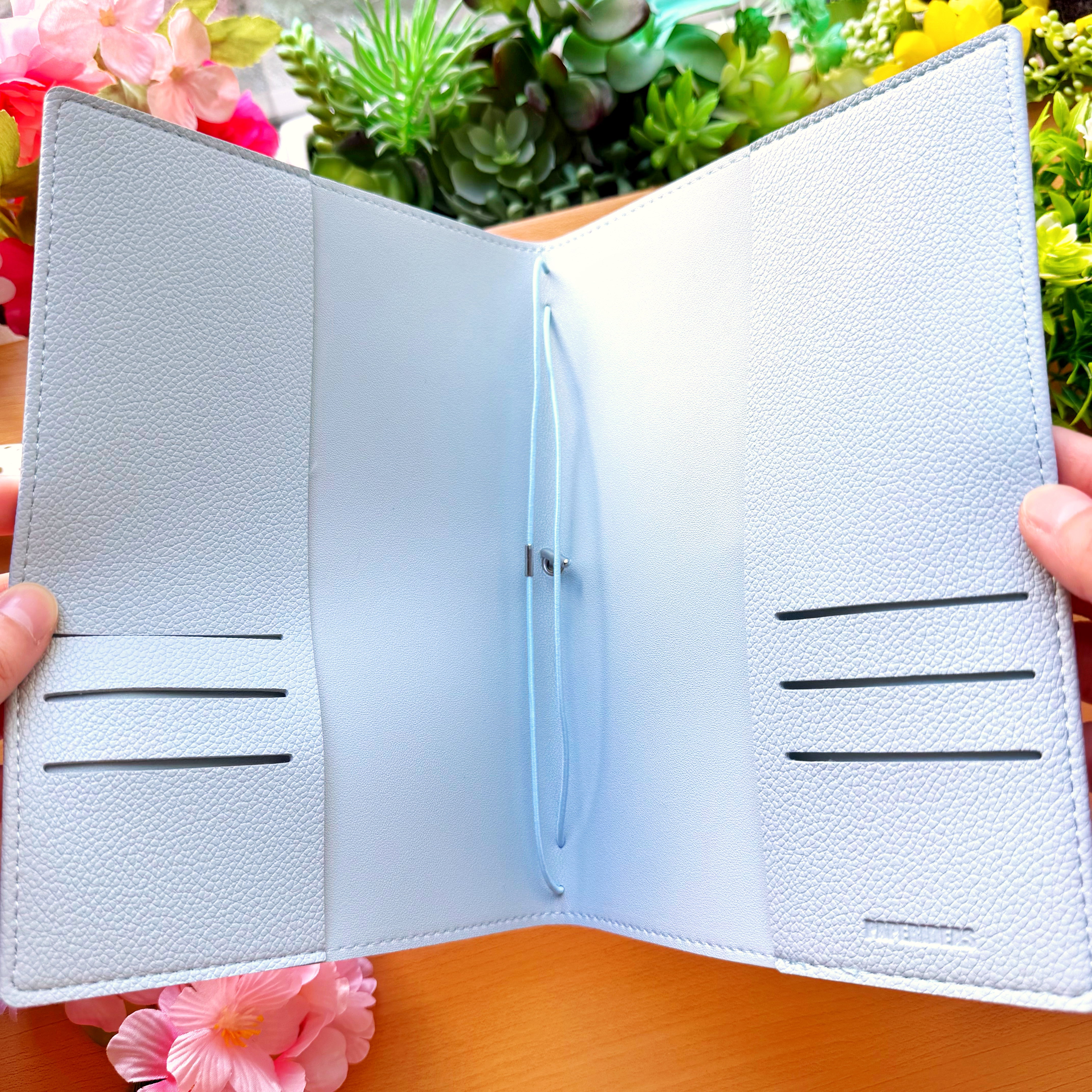Traveler's Notebook - New York Exclusive (3 Sizes Available)