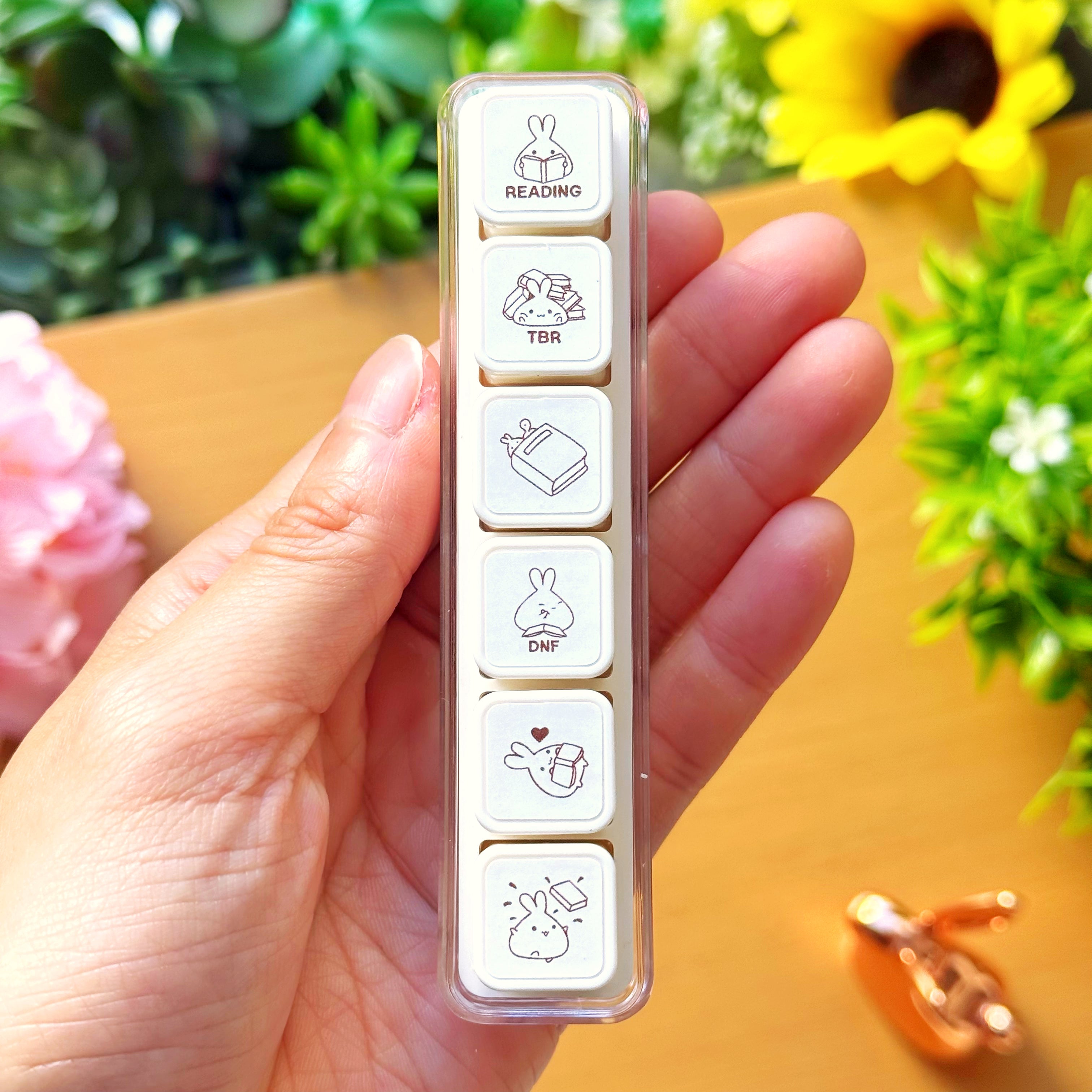 6-in-1 Removable Punch Stamp - Lil' Bookworm