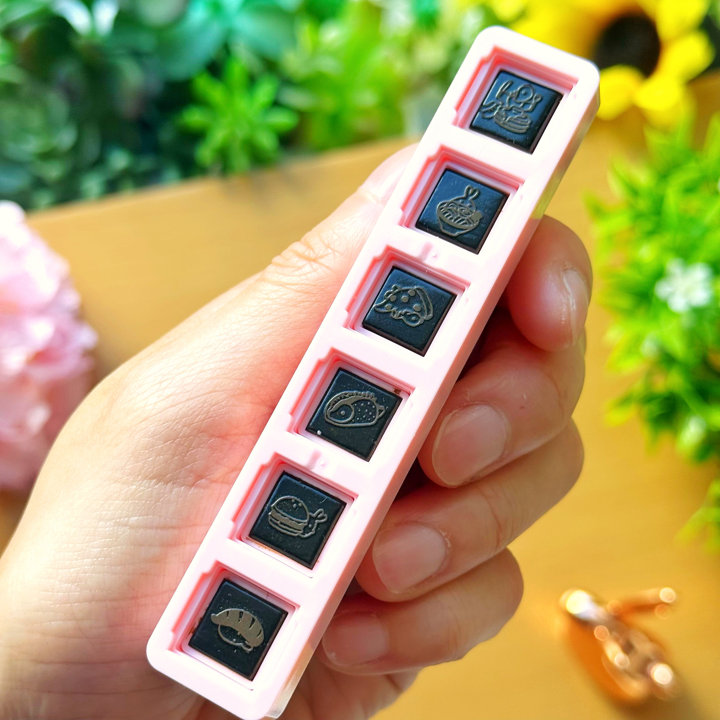 6-in-1 Removable Punch Stamp - Foodie Favorites
