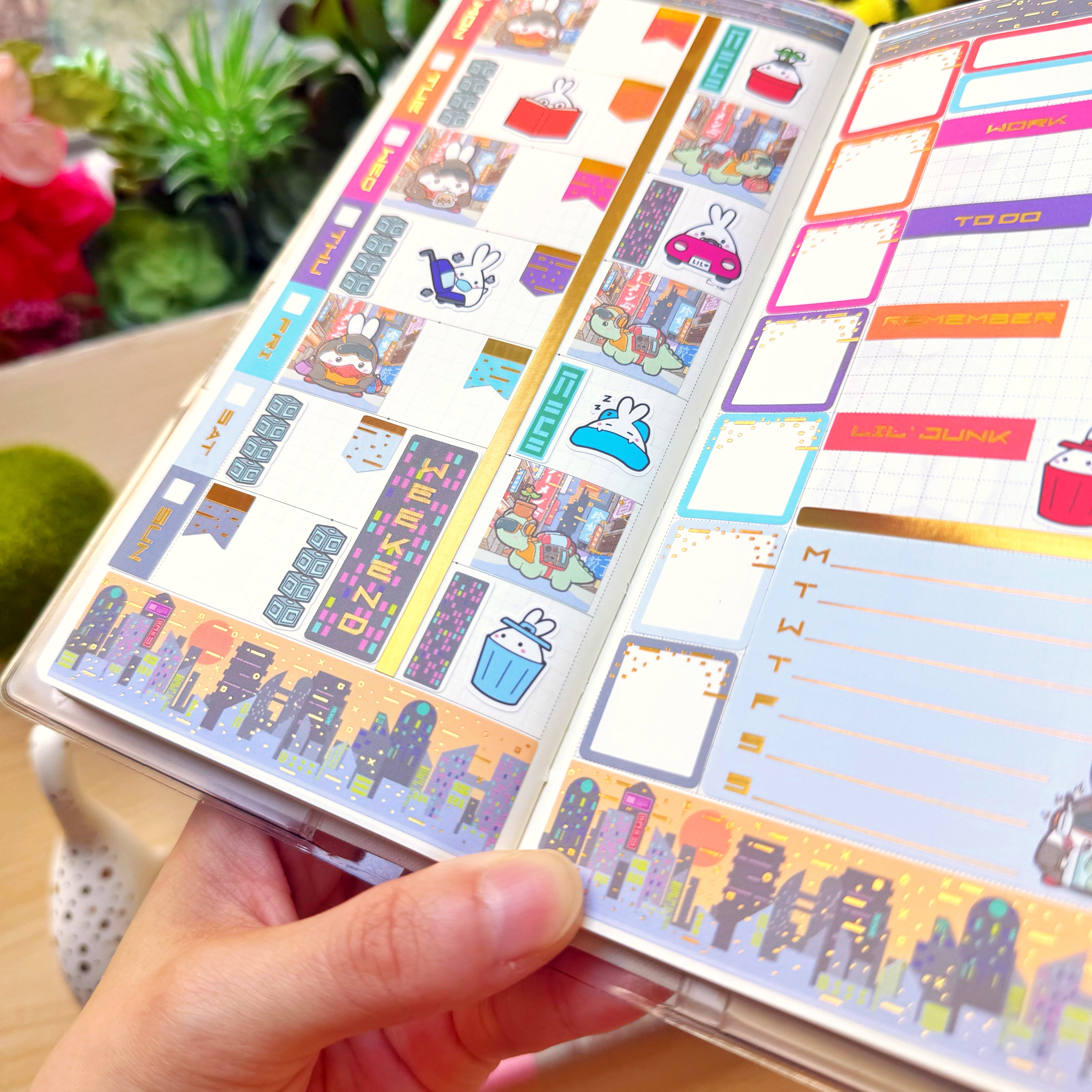 Hobonichi WEEKS - Lil&#39; Cyber City Life - Holo Gold Foil