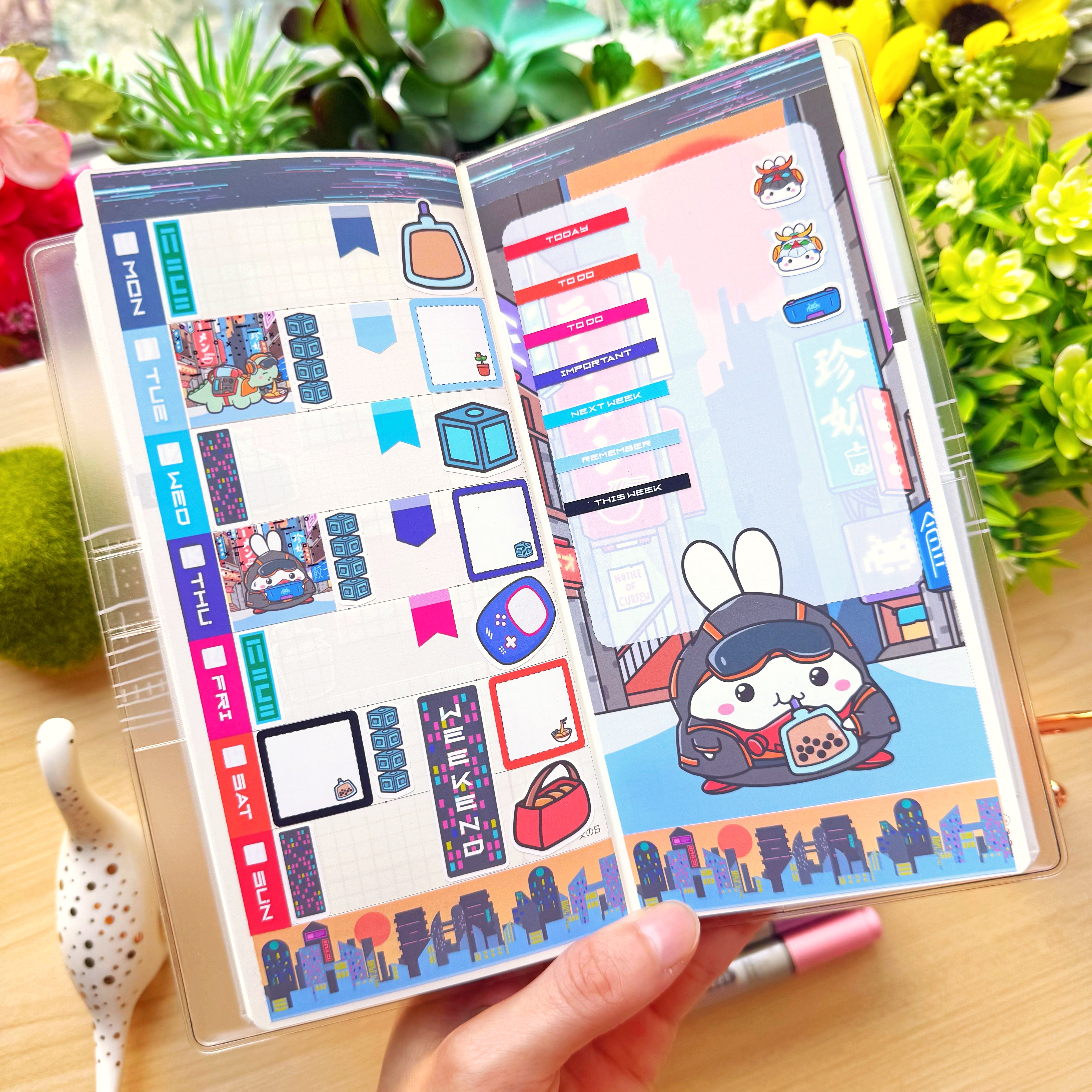 Hobonichi WEEKS - Lil&#39; Cyber City Life - Holo Gold Foil