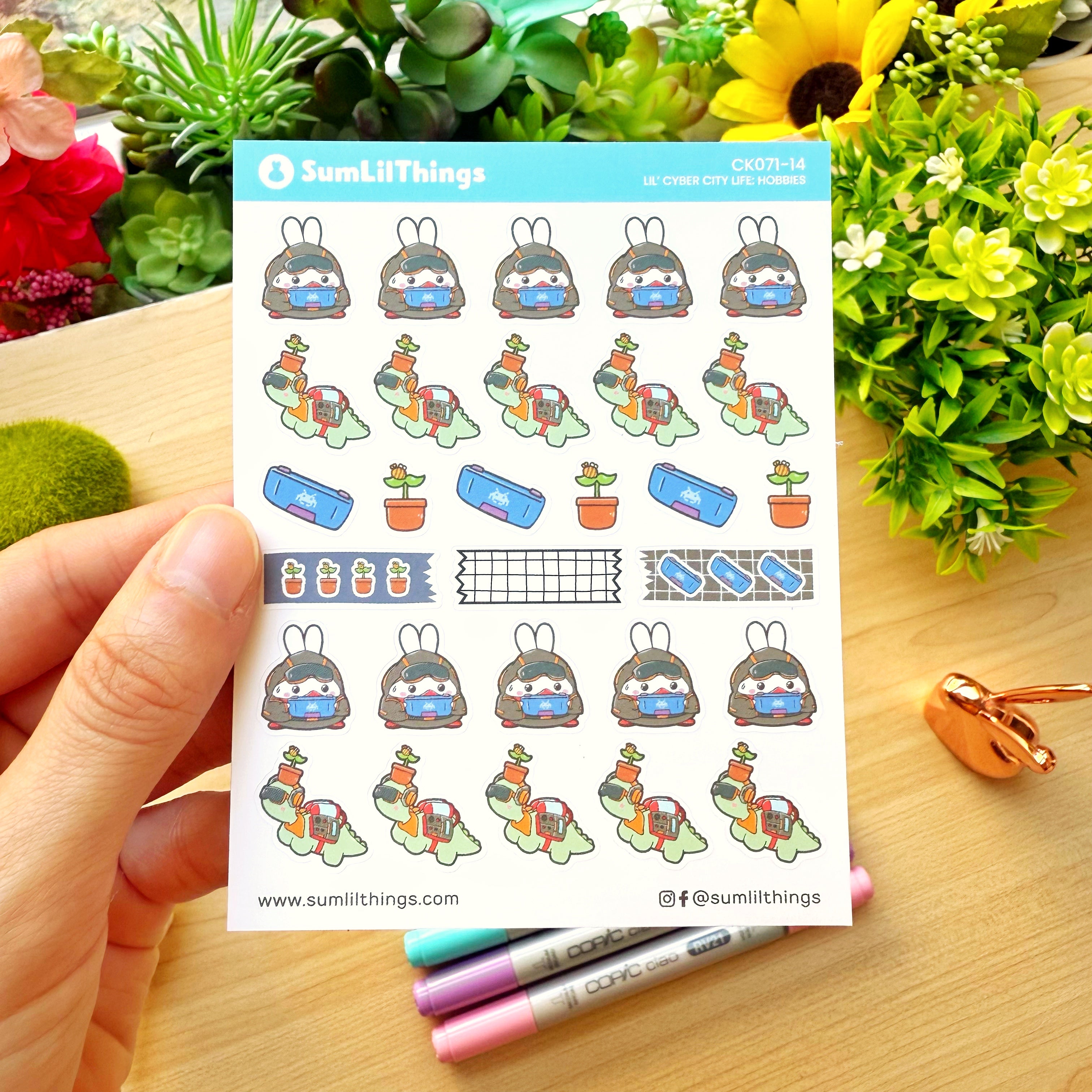 Decorative Kit - Lil&#39; Cyber City Life (10 Pages) - Holo Gold Foil