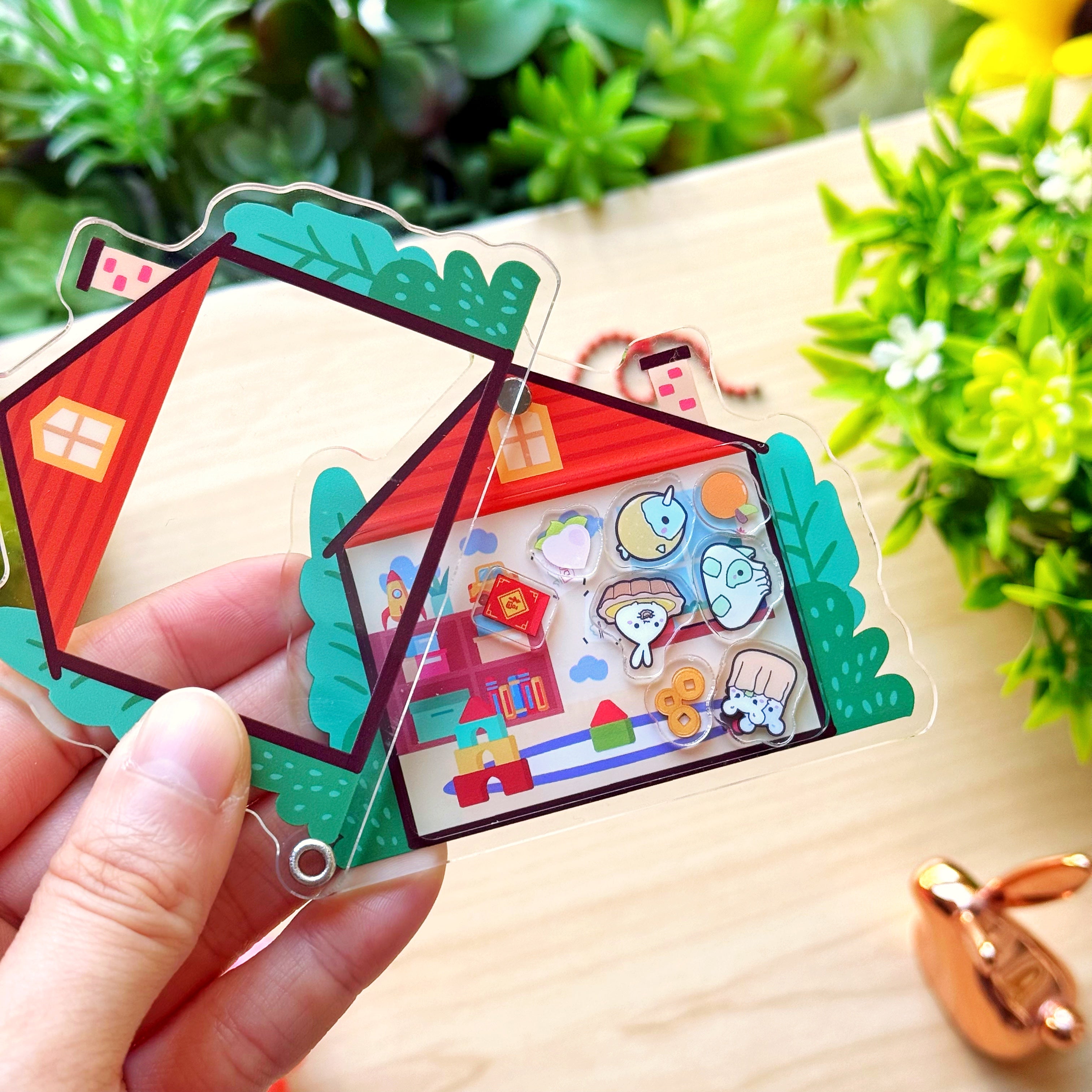 Shaker Keychain - Toy Room (Refillable)