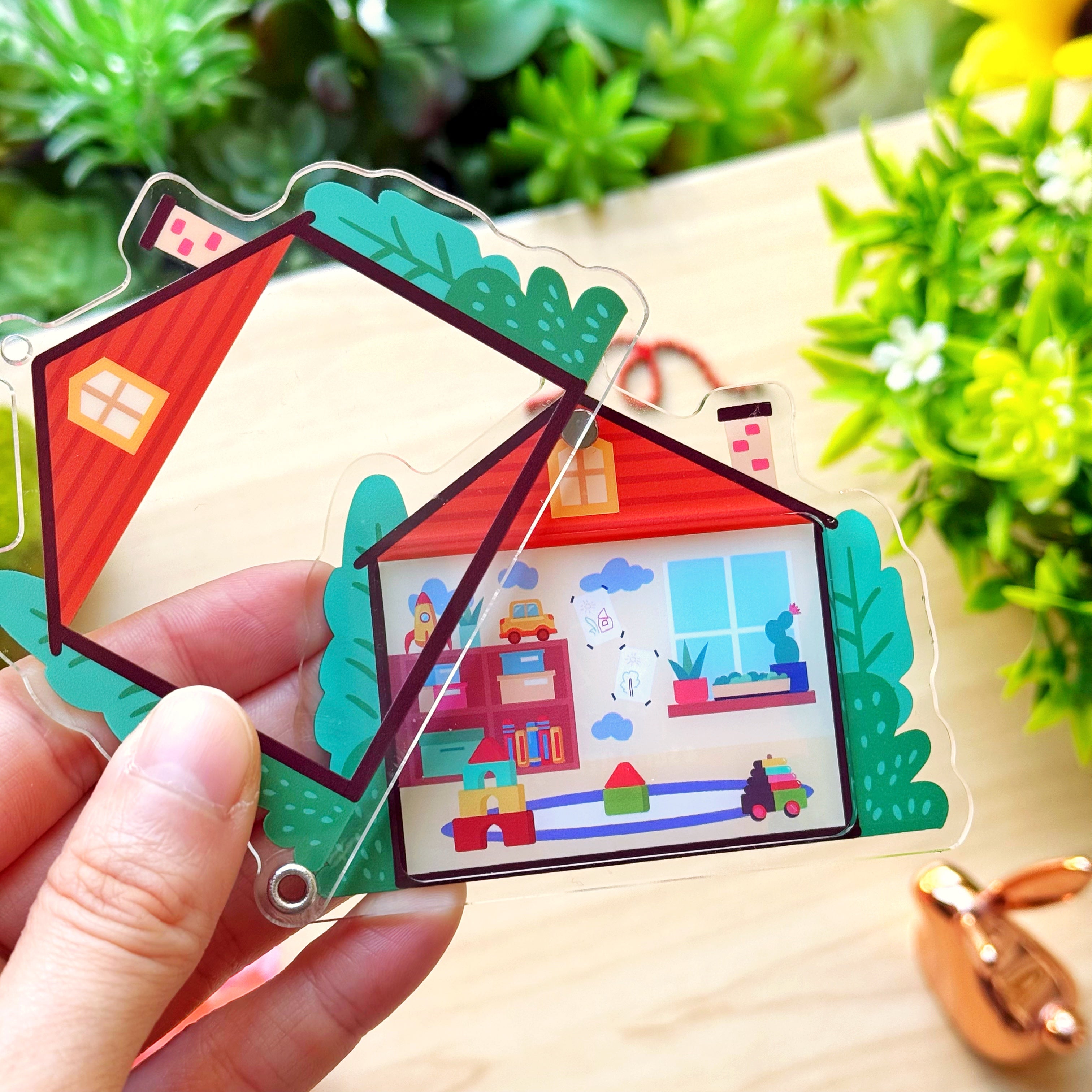 Shaker Keychain - Toy Room (Refillable)