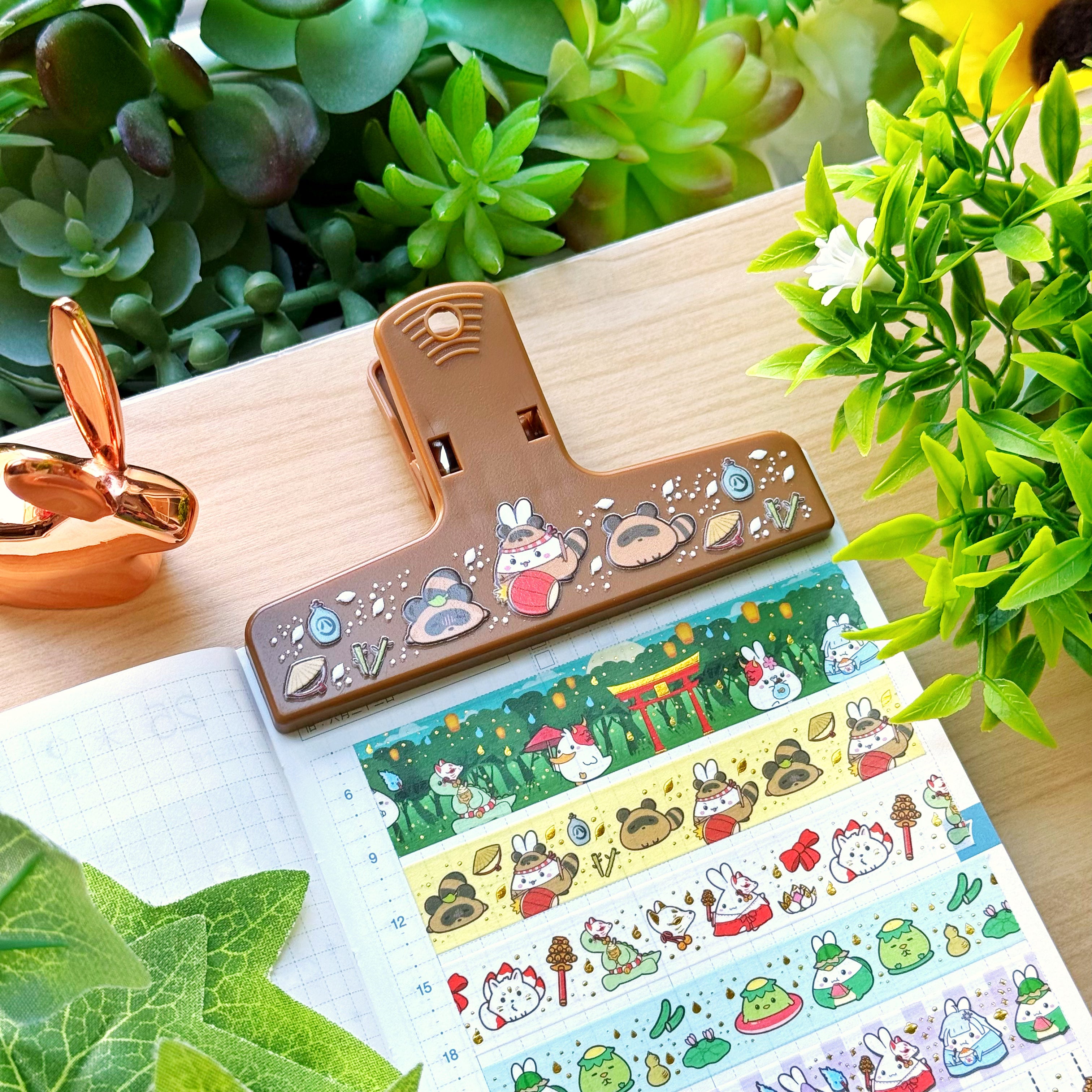 Notebook Clip - Lil' Tanuki (Magnet)