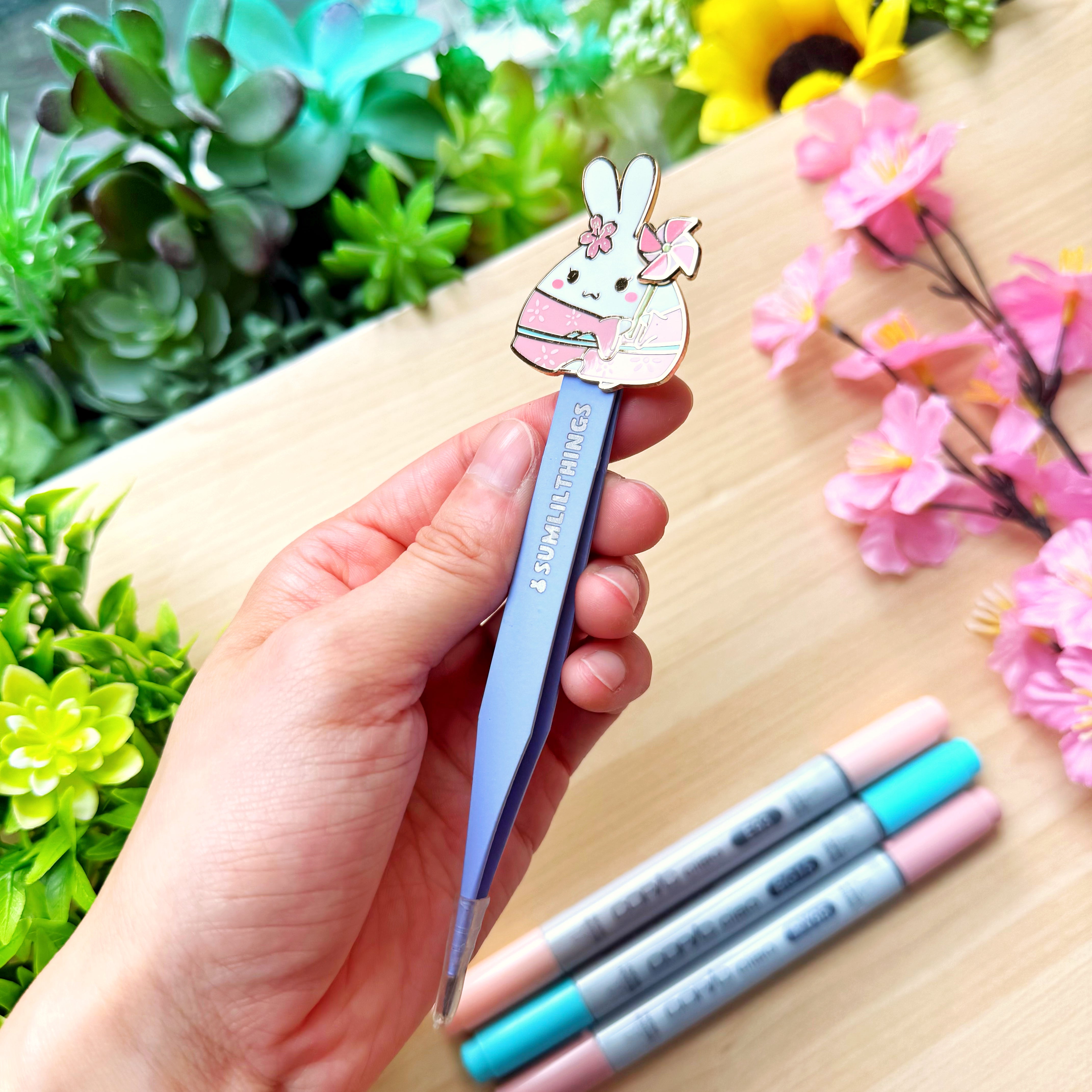 Enamel Tweezer - Lil' Sakura Pinwheel (Interactive)
