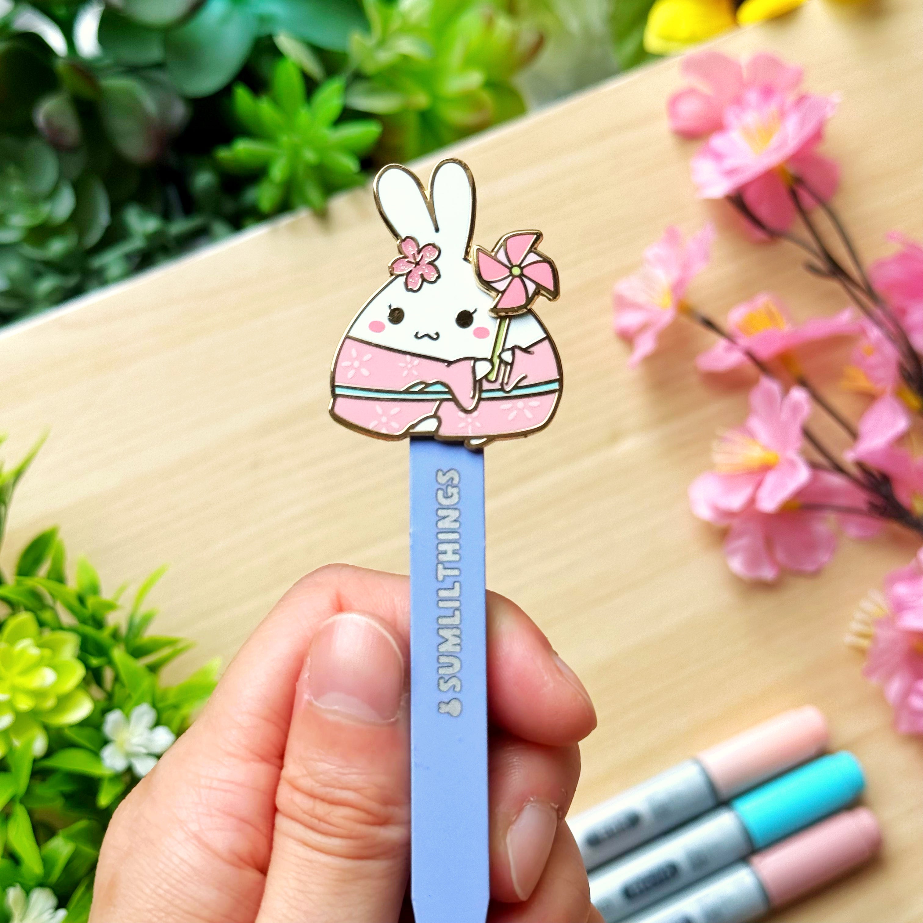 Enamel Tweezer - Lil' Sakura Pinwheel (Interactive)