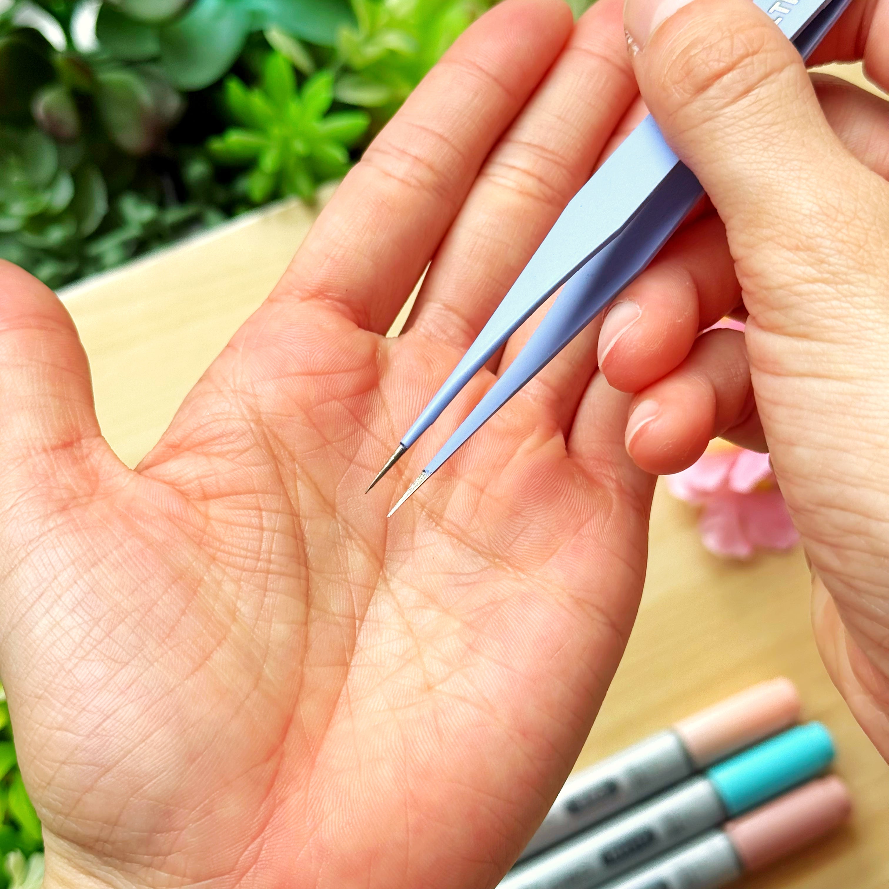 Enamel Tweezer - Lil' Sakura Pinwheel (Interactive)