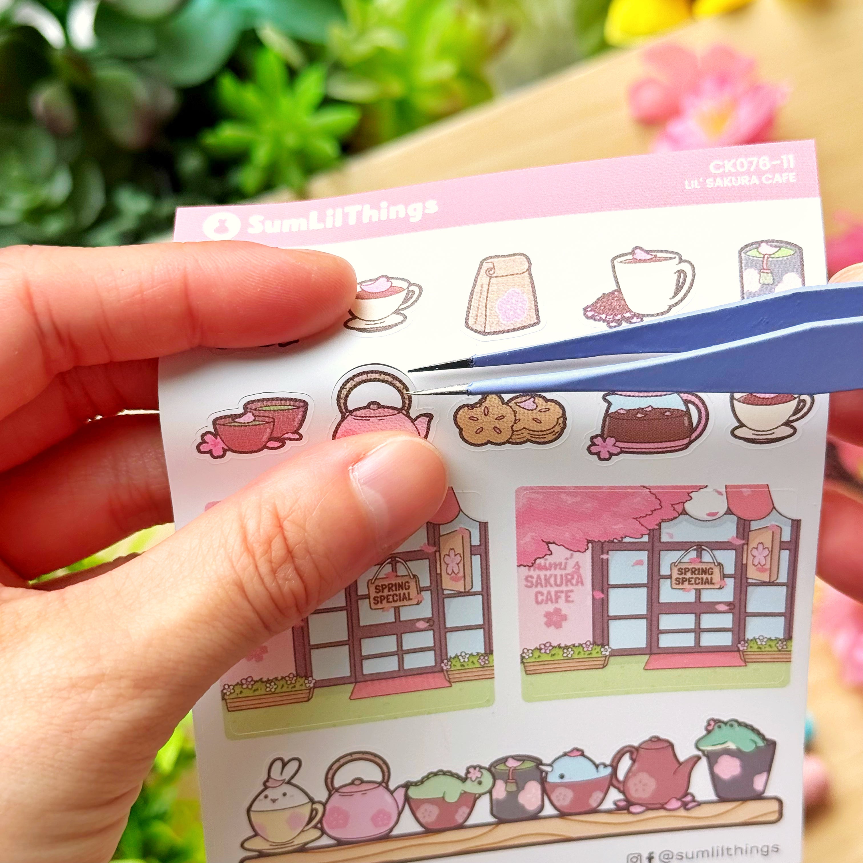 Enamel Tweezer - Lil' Sakura Pinwheel (Interactive)