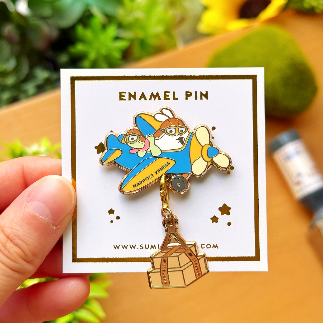 Enamel Pin - Narpost Express (Dangle with Charm)
