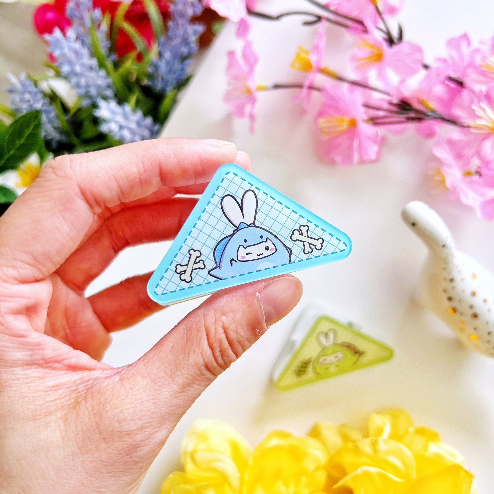 Acrylic Corner Clip - Spinosaurus - SumLilThings