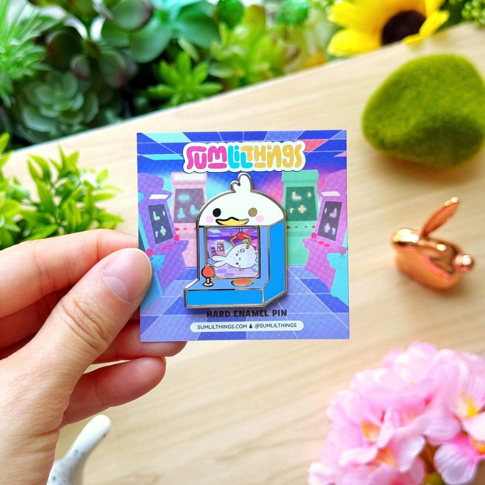 Enamel Pin - Wado Arcade Game (Lenticular) - SumLilThings