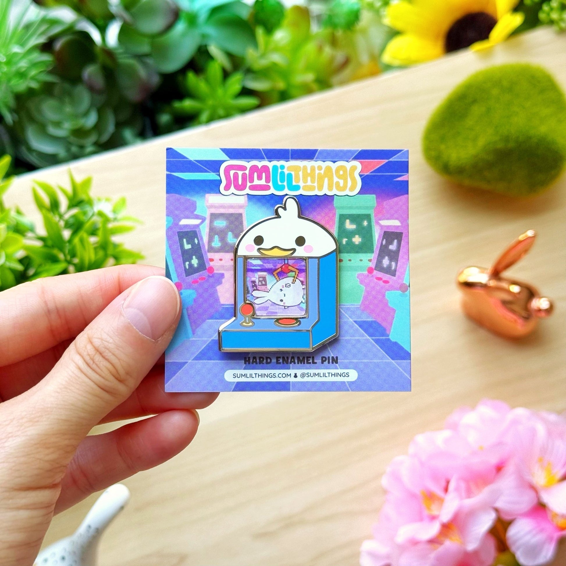 Enamel Pin - Wado Arcade Game (Lenticular) - SumLilThings