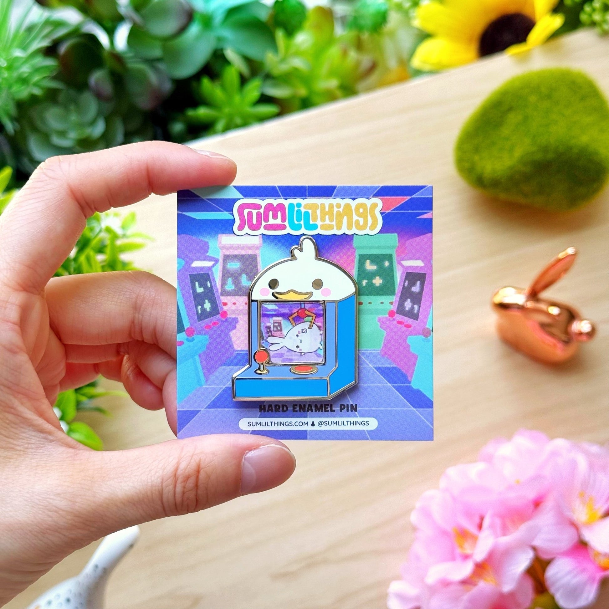 Enamel Pin - Wado Arcade Game (Lenticular) - SumLilThings