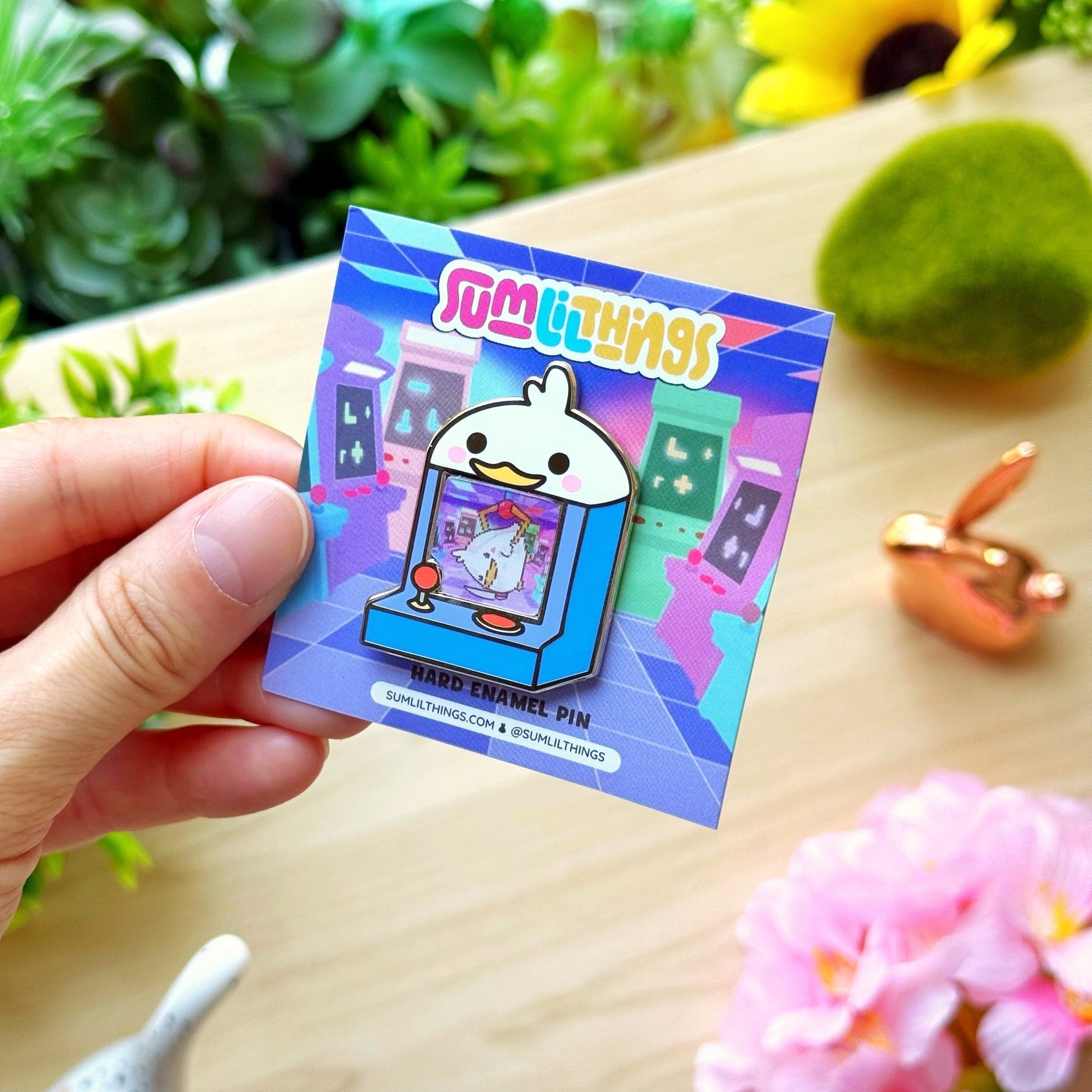 Enamel Pin - Wado Arcade Game (Lenticular) - SumLilThings
