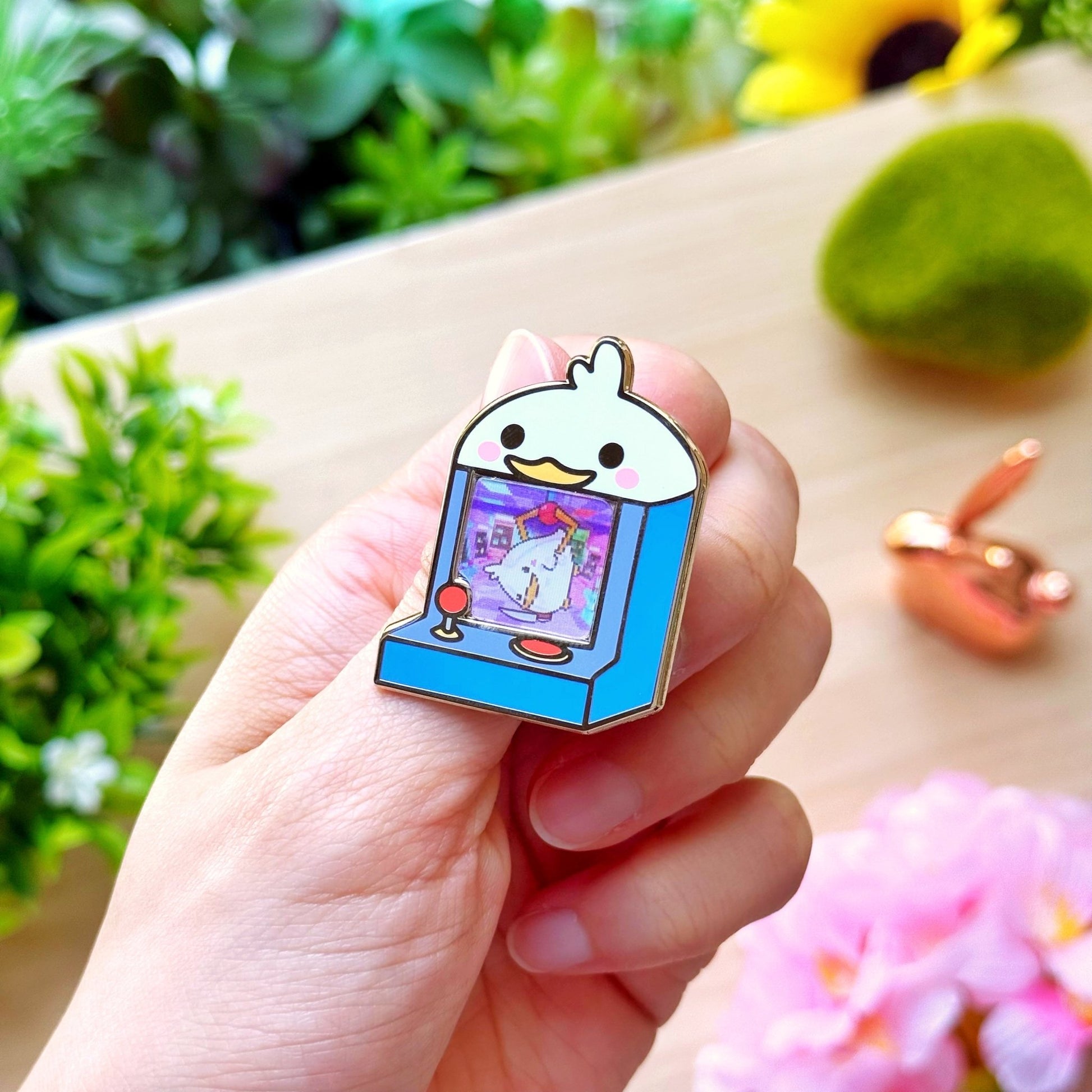 Enamel Pin - Wado Arcade Game (Lenticular) - SumLilThings
