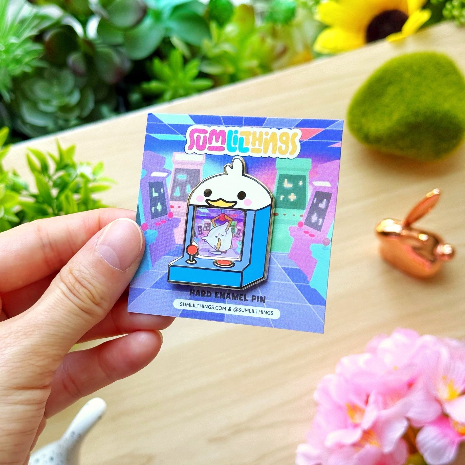 Enamel Pin - Wado Arcade Game (Lenticular) - SumLilThings