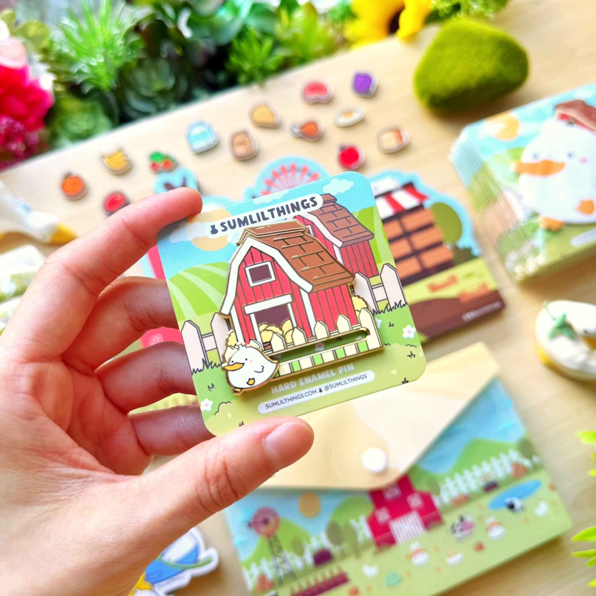 Enamel Pin - Wado the Duck (Interactive Slider) - SumLilThings