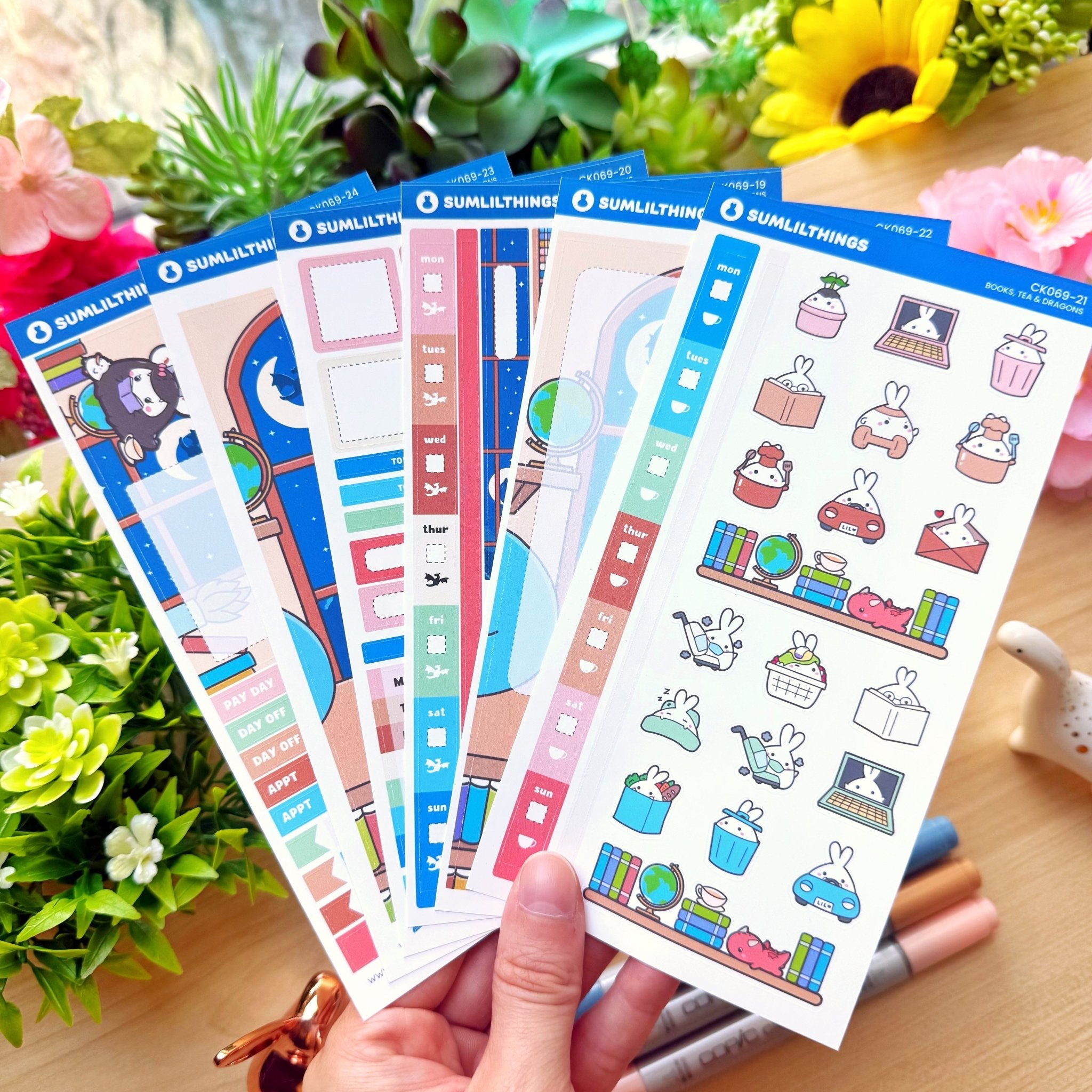 Hobonichi WEEKS - Books, Dragons & Tea - Gold Foil - SumLilThings