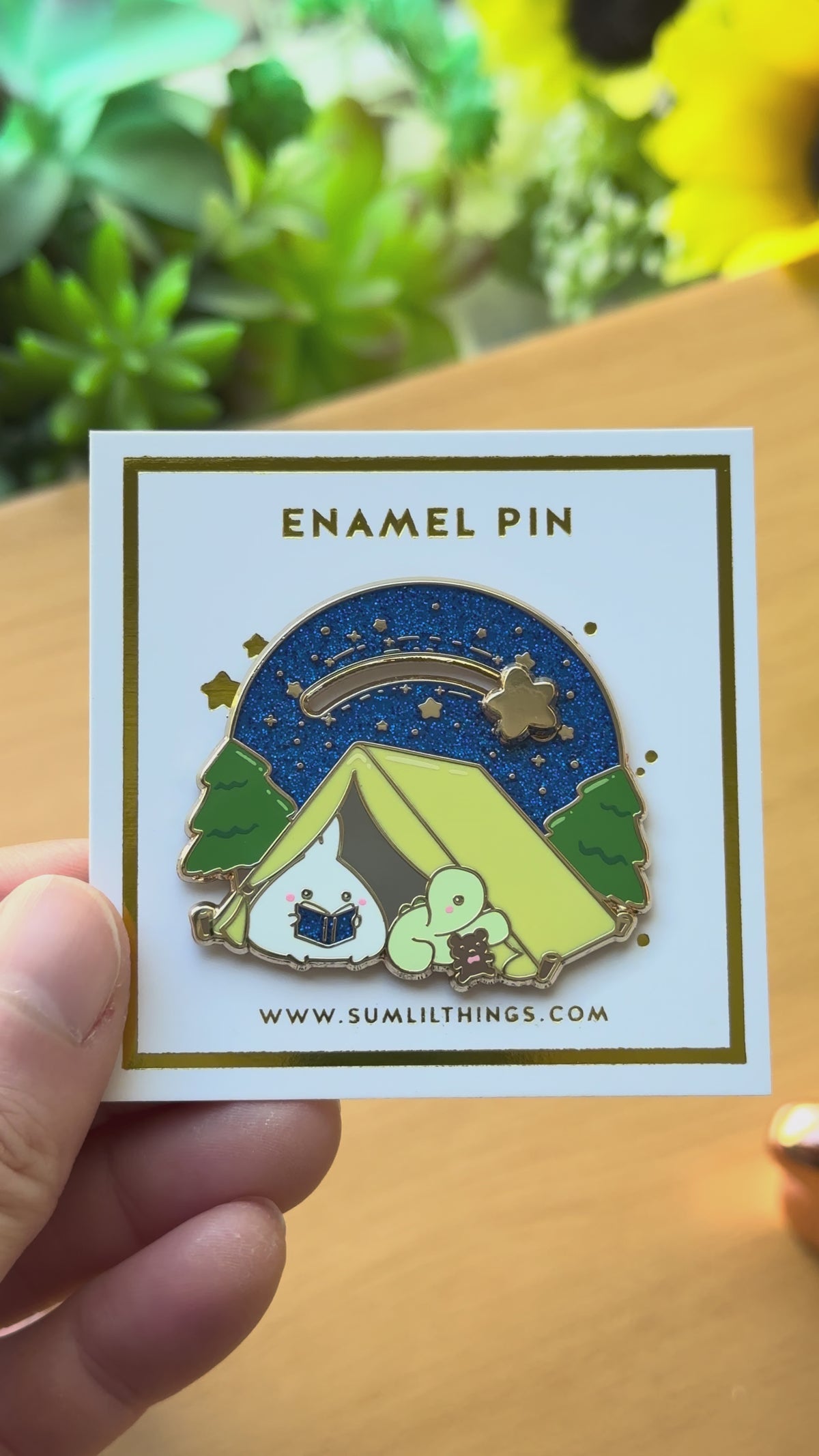 Load video: Enamel Pin - Shooting Star Wishes (Interactive Slider)