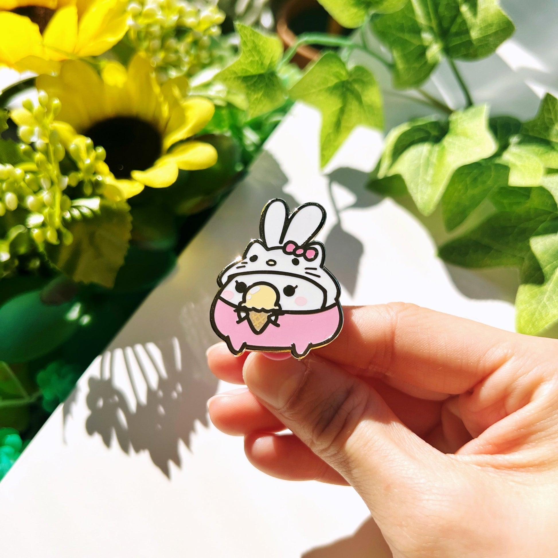 Enamel Pin - Kitty Mimi - SumLilThings