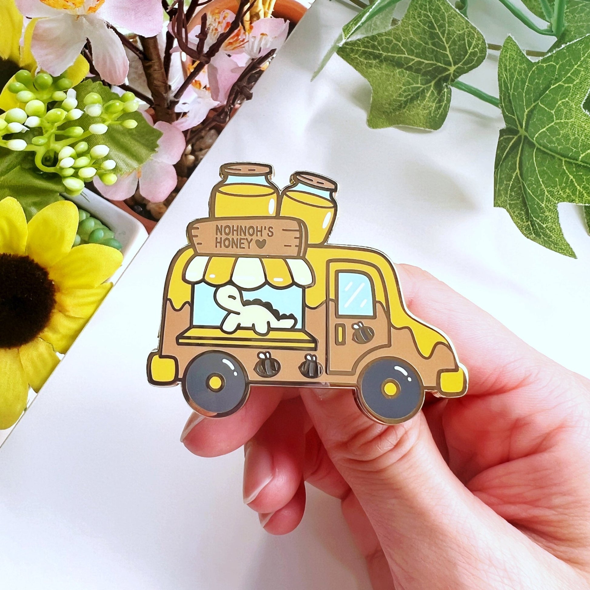 Enamel Pin - Nohnoh's Honey Truck - SumLilThings