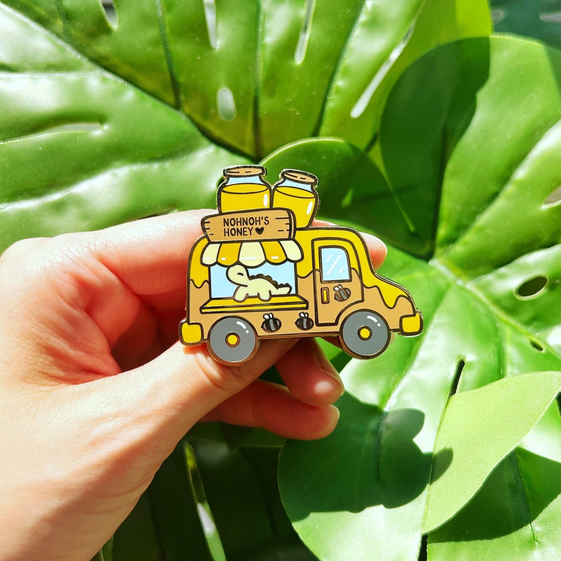 Enamel Pin - Nohnoh's Honey Truck - SumLilThings