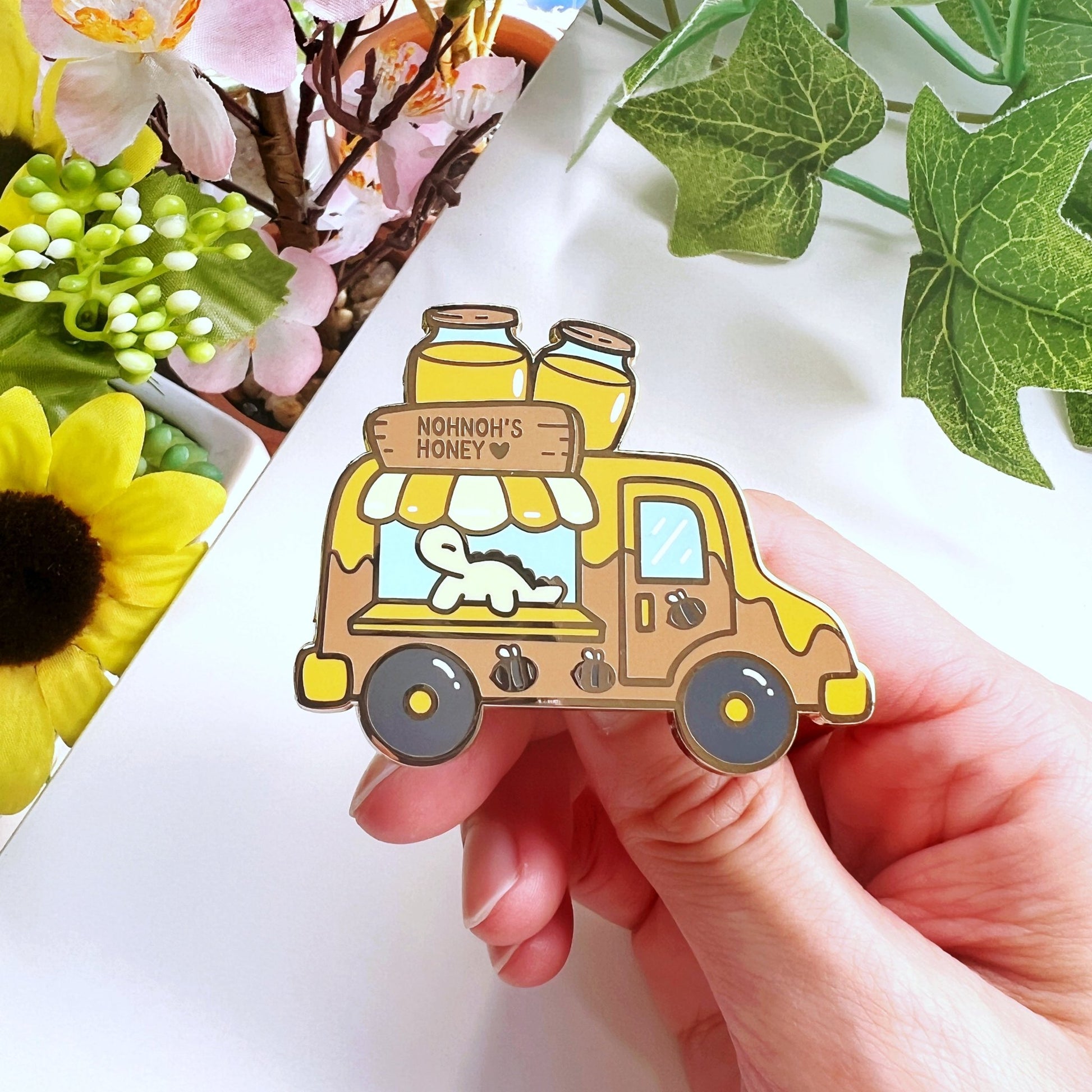 Enamel Pin - Nohnoh's Honey Truck - SumLilThings
