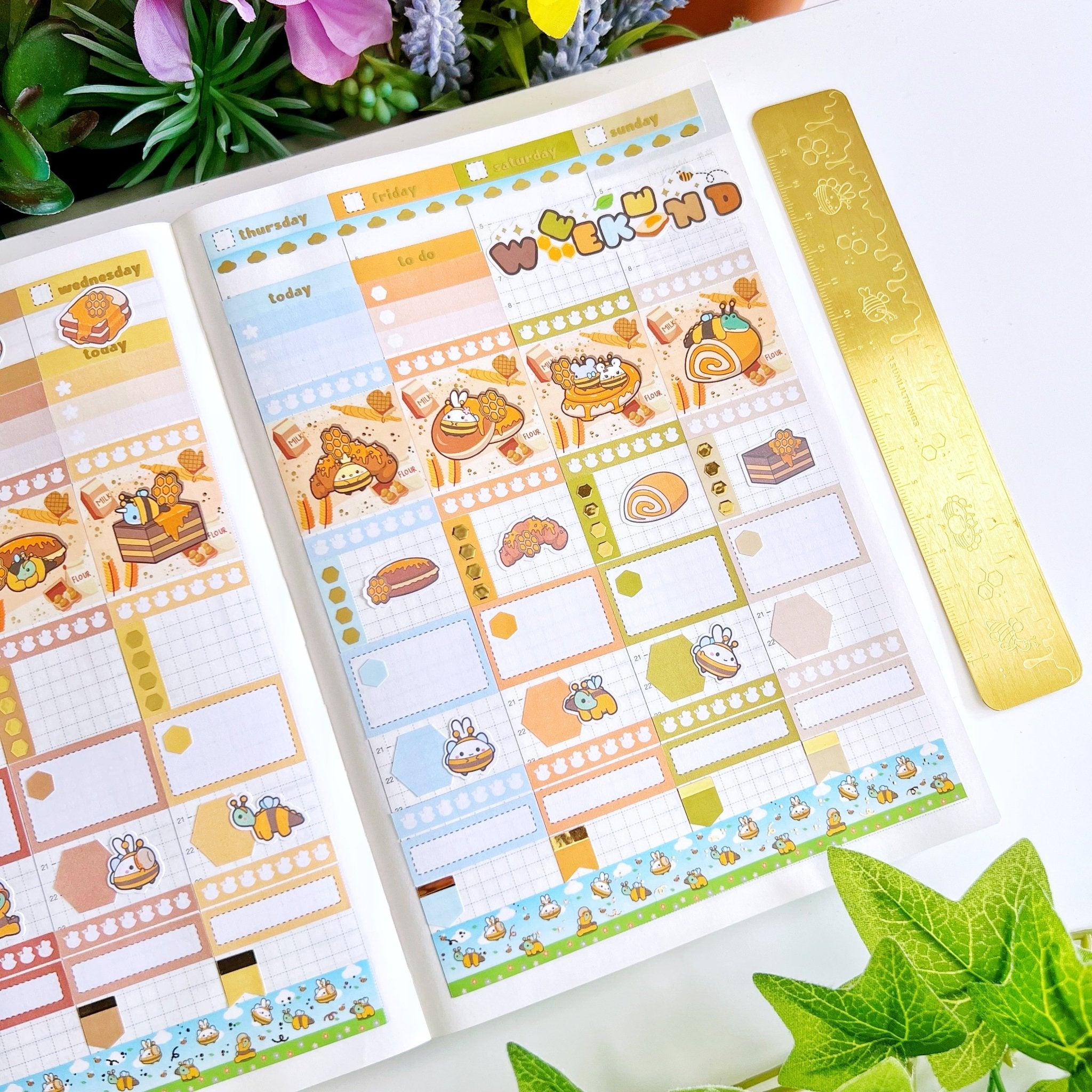 Hobonichi COUSIN - Lil&#39; Honey Pastries - Gold Foil - SumLilThings