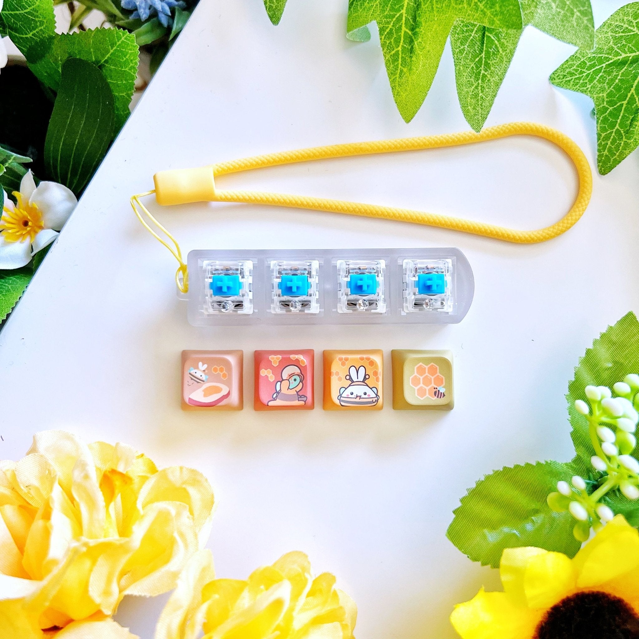 Keycap Keychain - Honey Pastries (4-Set) with LIGHTS - SumLilThings